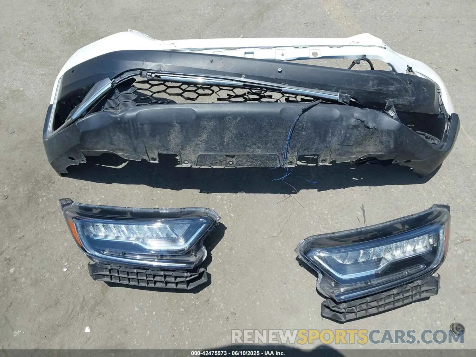 12 Photograph of a damaged car 5J6RT6H92NL037815 HONDA CR-V HYBRID 2022