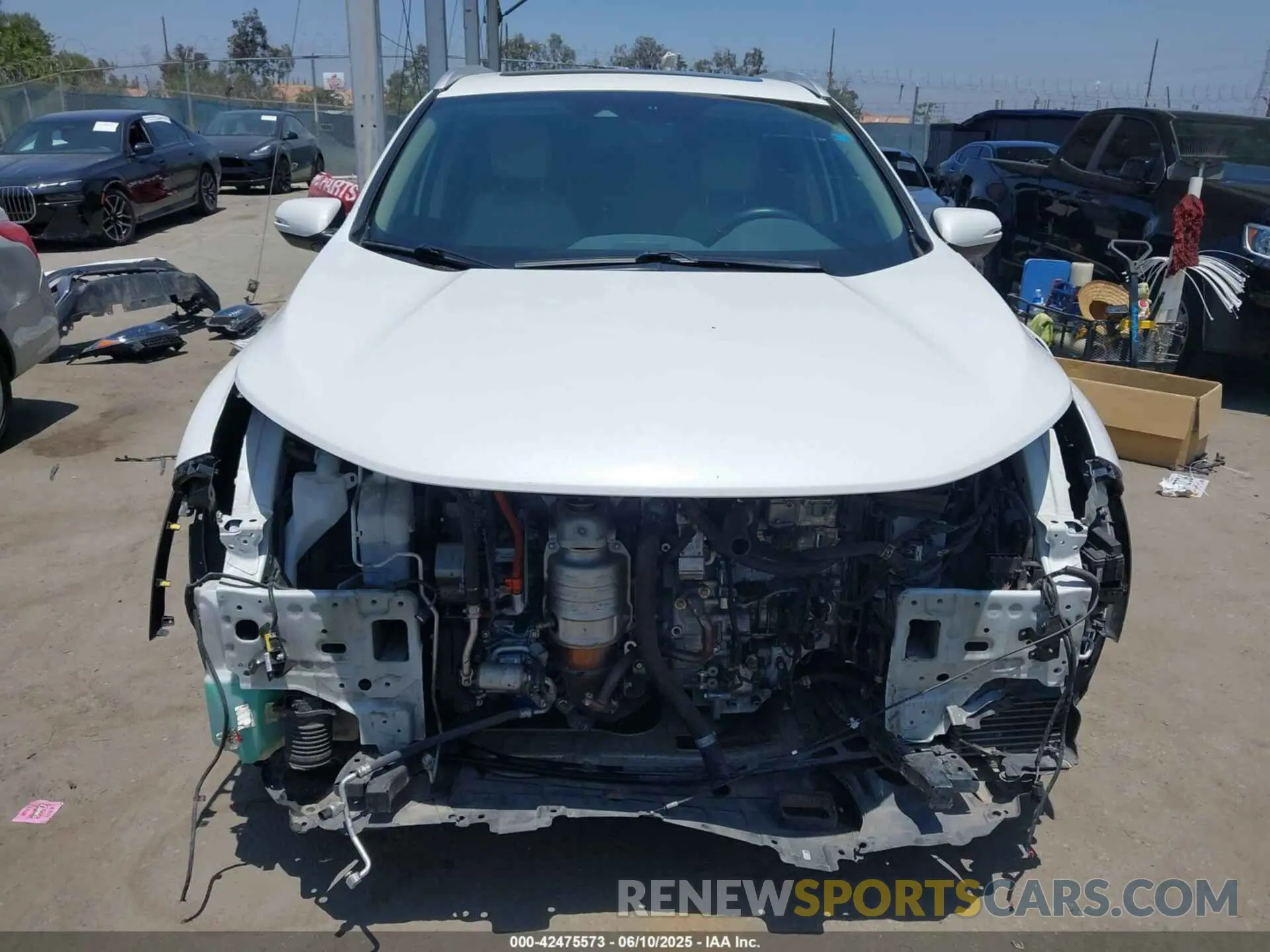 13 Photograph of a damaged car 5J6RT6H92NL037815 HONDA CR-V HYBRID 2022