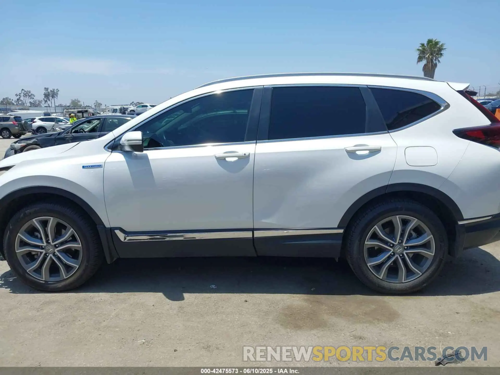 15 Photograph of a damaged car 5J6RT6H92NL037815 HONDA CR-V HYBRID 2022