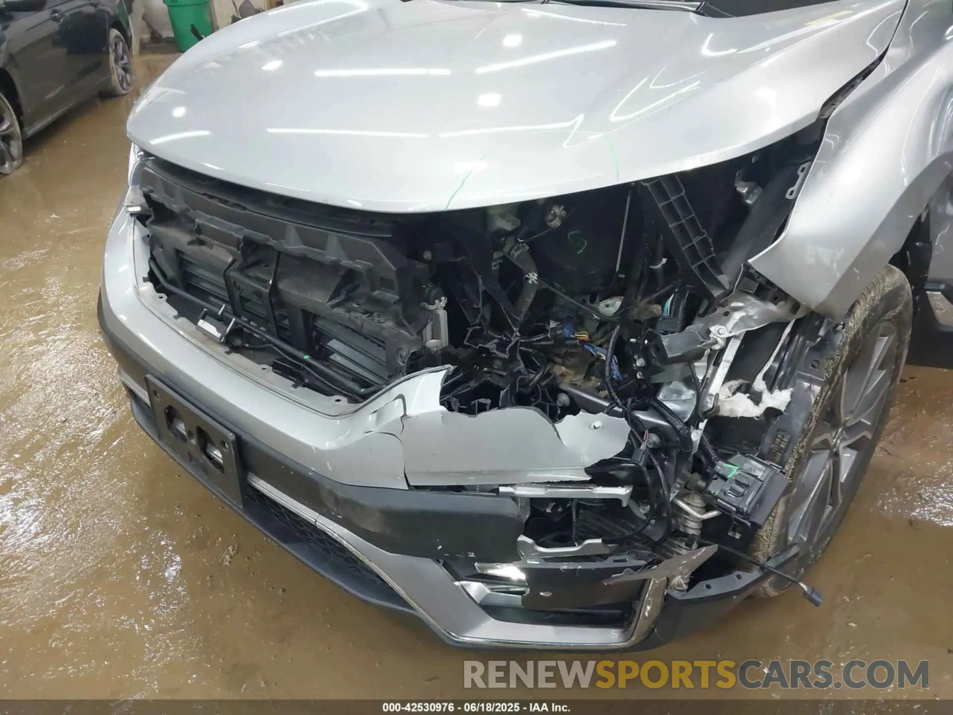 6 Photograph of a damaged car 5J6RT6H99NL012877 HONDA CR-V HYBRID 2022