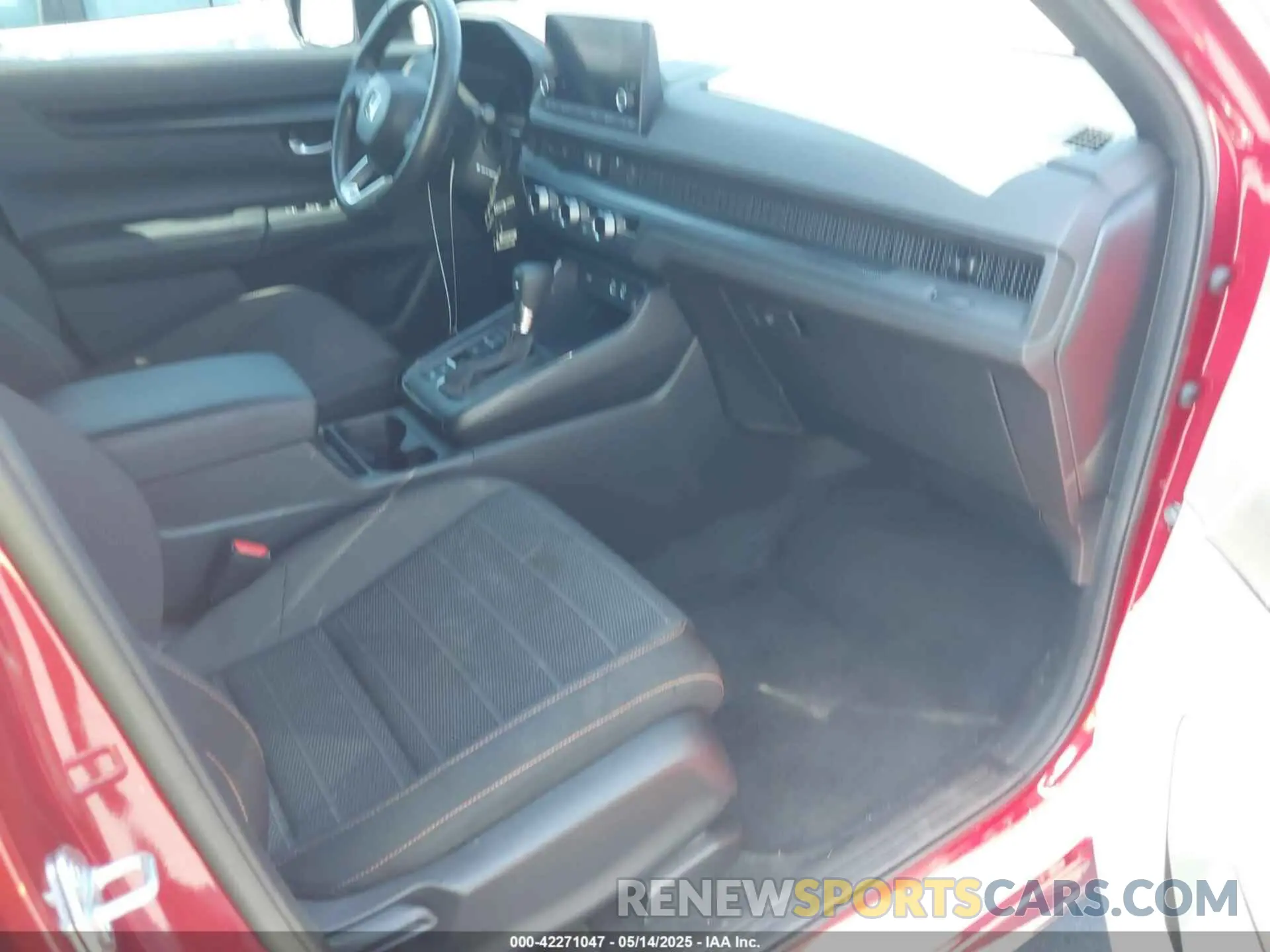5 Photograph of a damaged car 2HKRS5H50PH710480 HONDA CR-V HYBRID 2023