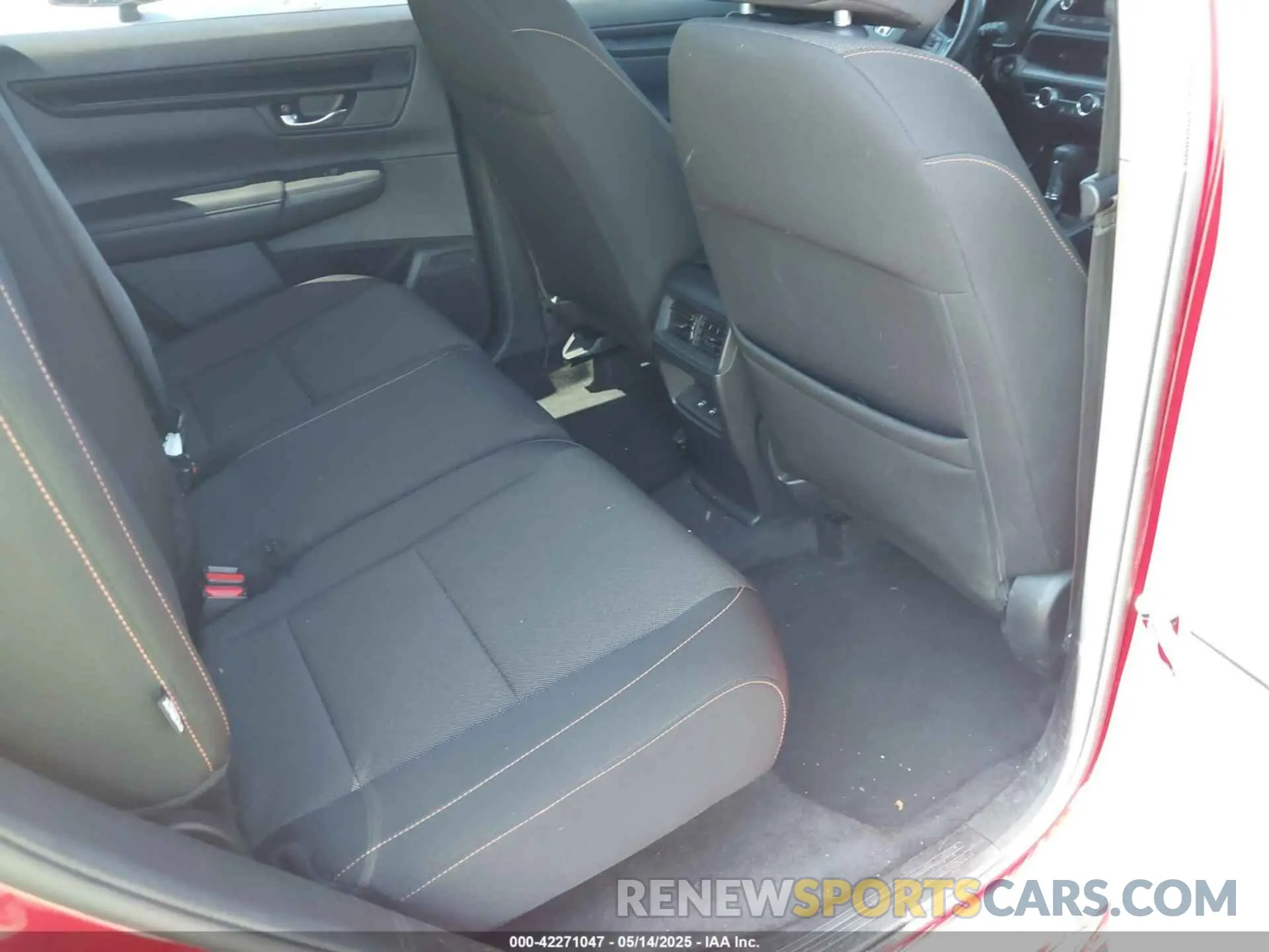 8 Photograph of a damaged car 2HKRS5H50PH710480 HONDA CR-V HYBRID 2023