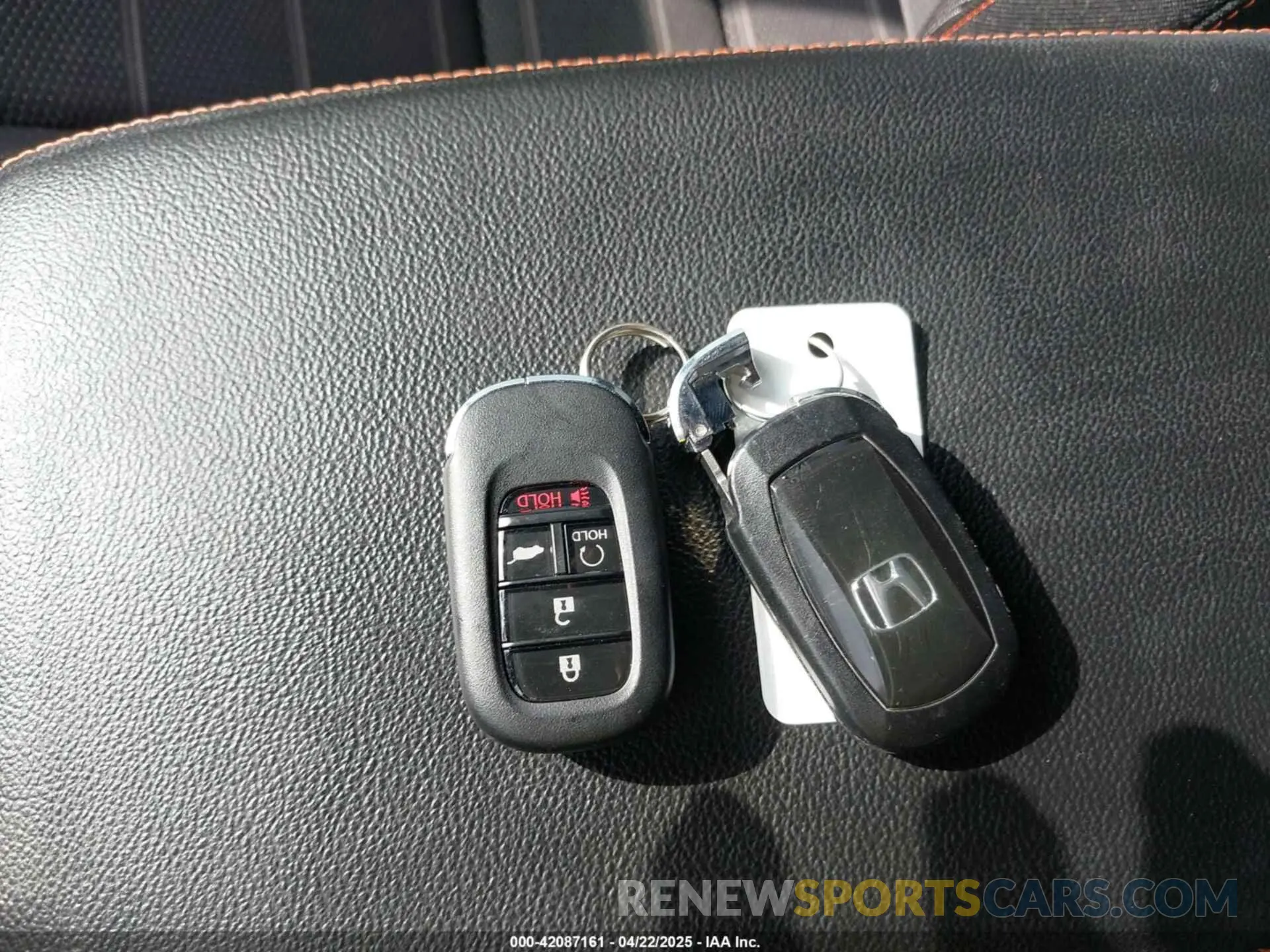 11 Photograph of a damaged car 2HKRS5H50PH711225 HONDA CR-V HYBRID 2023