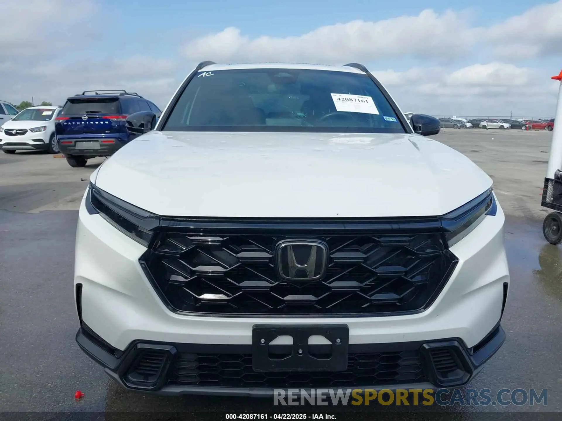 12 Photograph of a damaged car 2HKRS5H50PH711225 HONDA CR-V HYBRID 2023