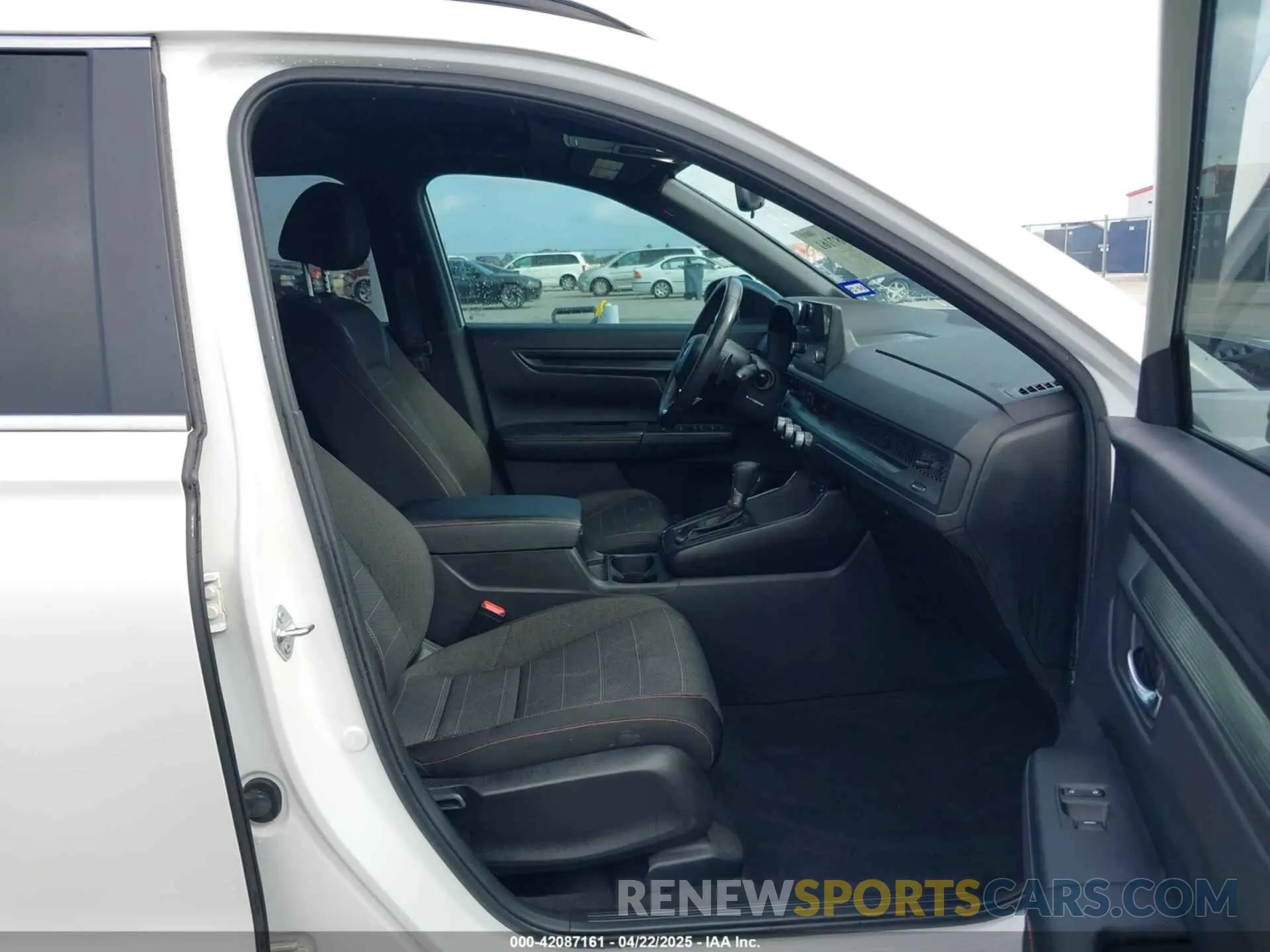 5 Photograph of a damaged car 2HKRS5H50PH711225 HONDA CR-V HYBRID 2023