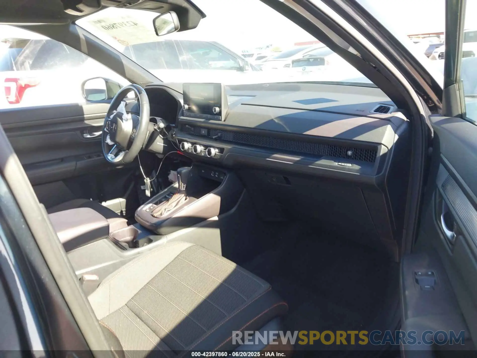 5 Photograph of a damaged car 2HKRS5H54PH710160 HONDA CR-V HYBRID 2023