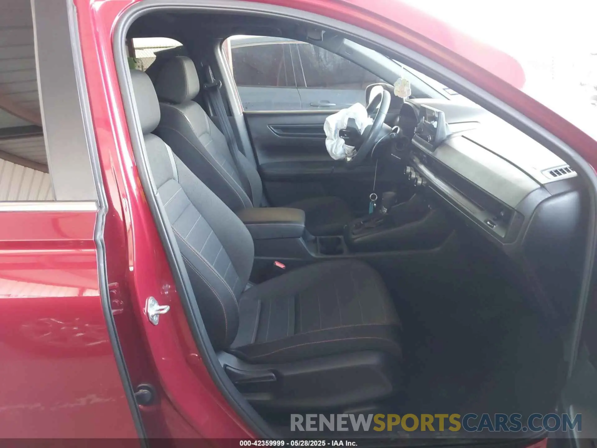 5 Photograph of a damaged car 2HKRS5H54PH710398 HONDA CR-V HYBRID 2023