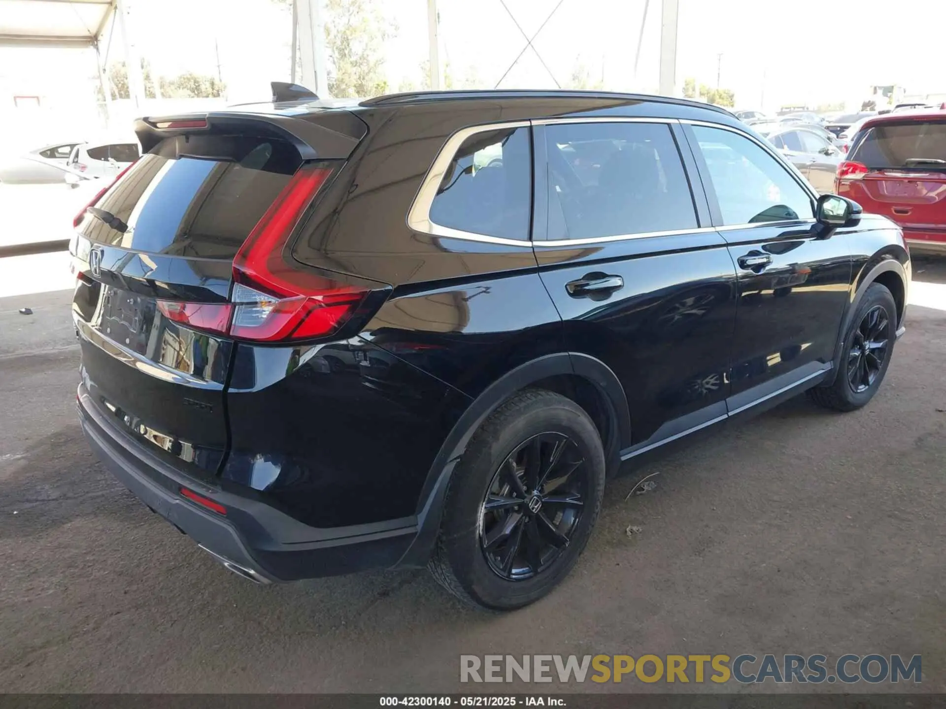 4 Photograph of a damaged car 2HKRS5H56PH714338 HONDA CR-V HYBRID 2023