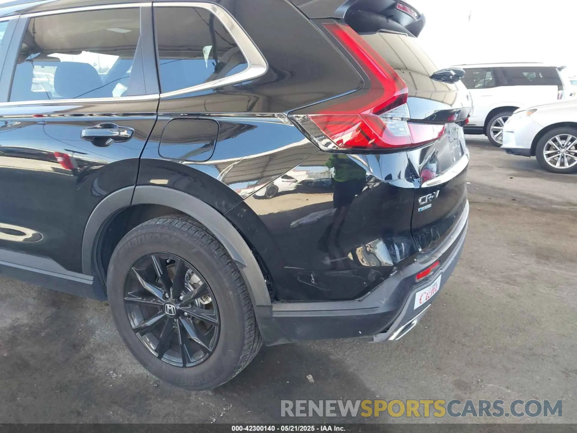 6 Photograph of a damaged car 2HKRS5H56PH714338 HONDA CR-V HYBRID 2023