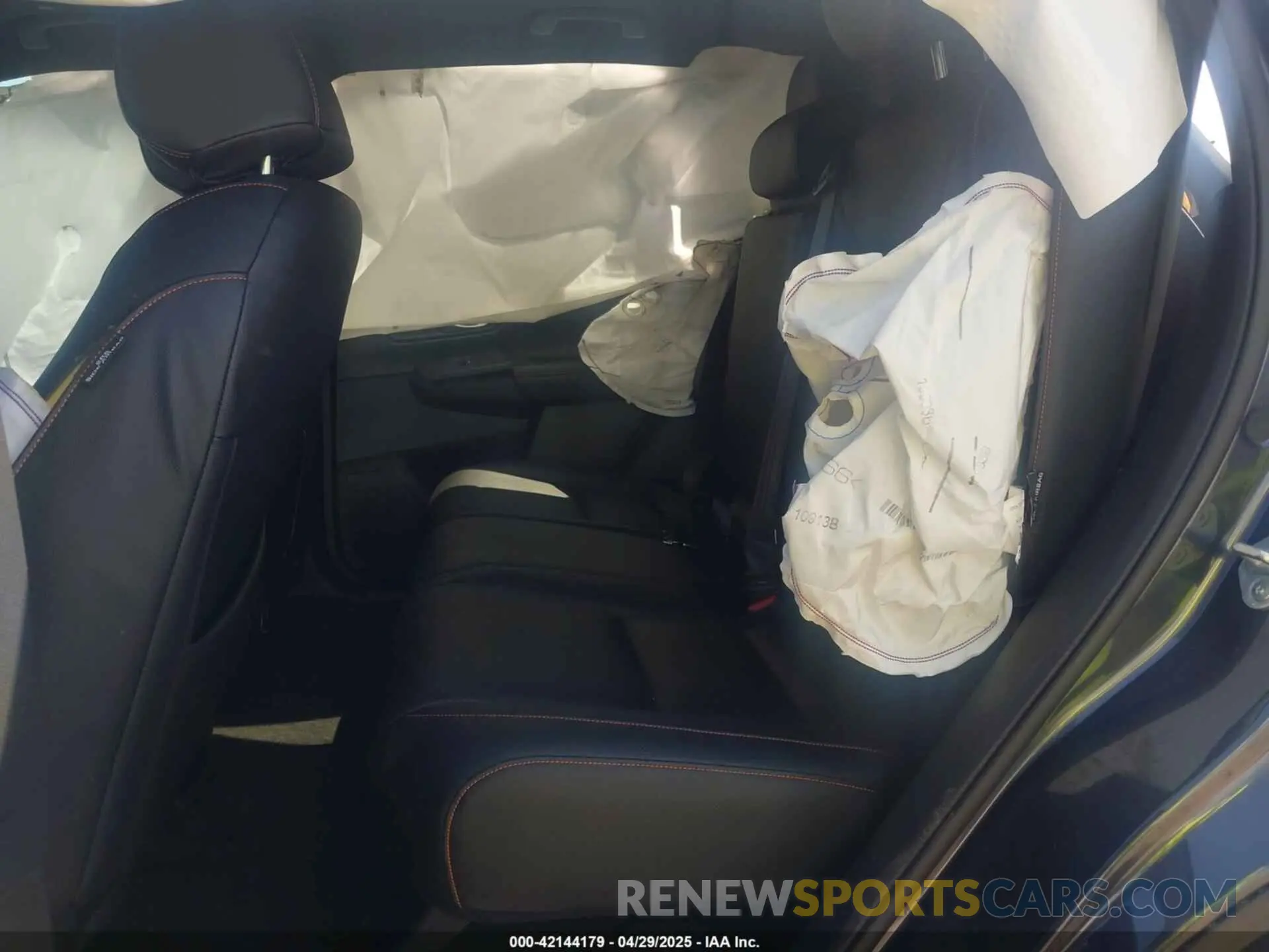 8 Photograph of a damaged car 2HKRS5H59PH715466 HONDA CR-V HYBRID 2023