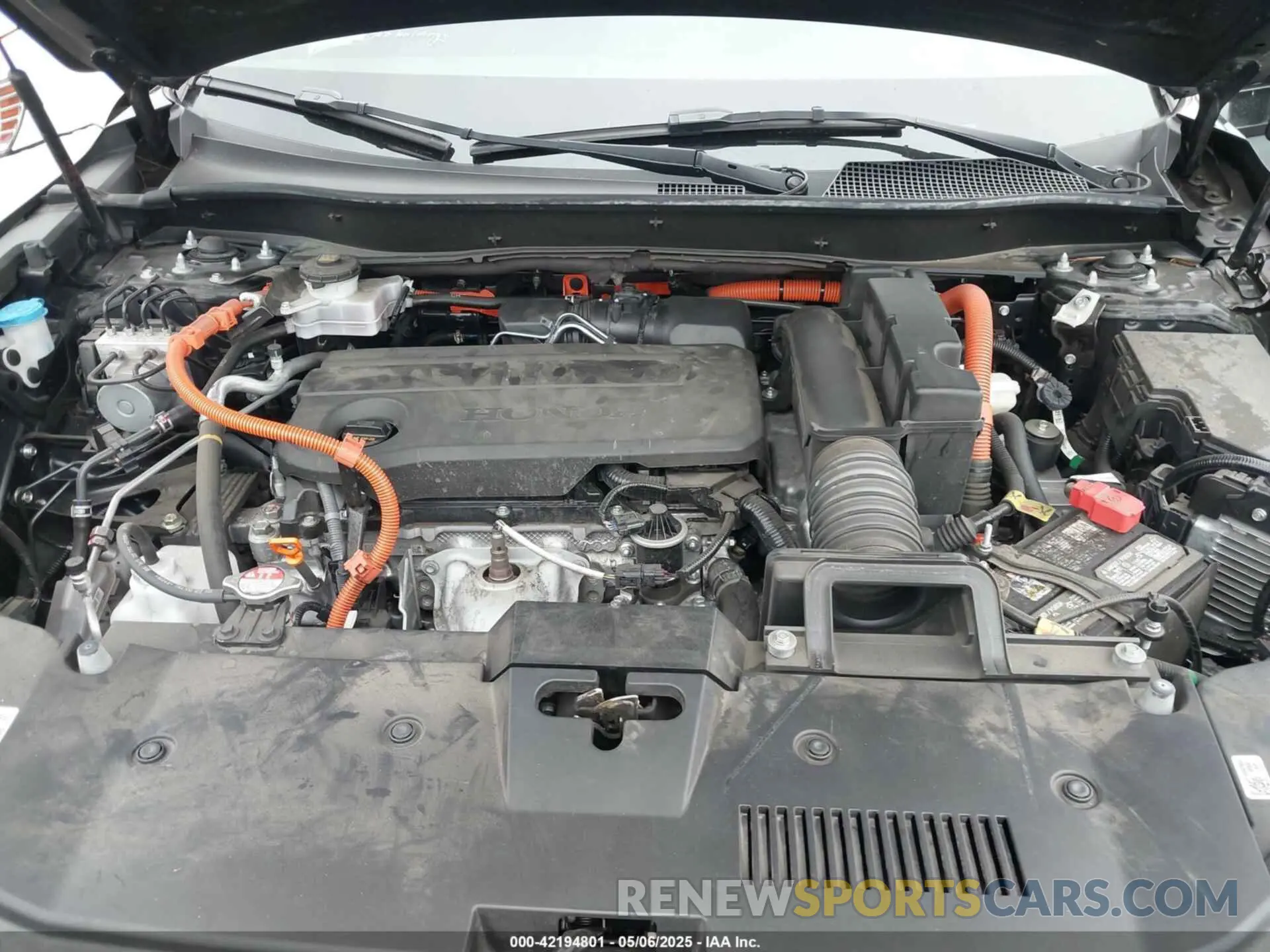 10 Photograph of a damaged car 2HKRS6H58PH814138 HONDA CR-V HYBRID 2023