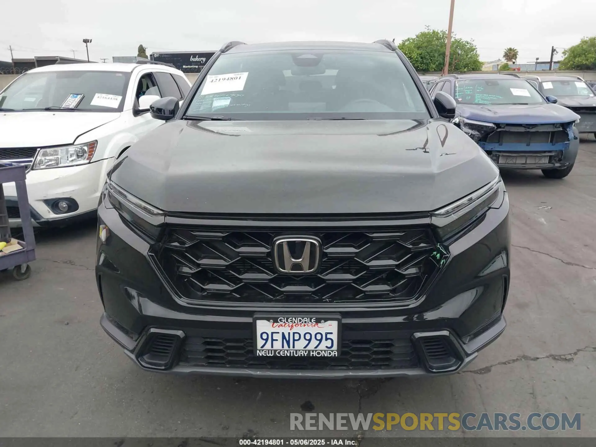 12 Photograph of a damaged car 2HKRS6H58PH814138 HONDA CR-V HYBRID 2023