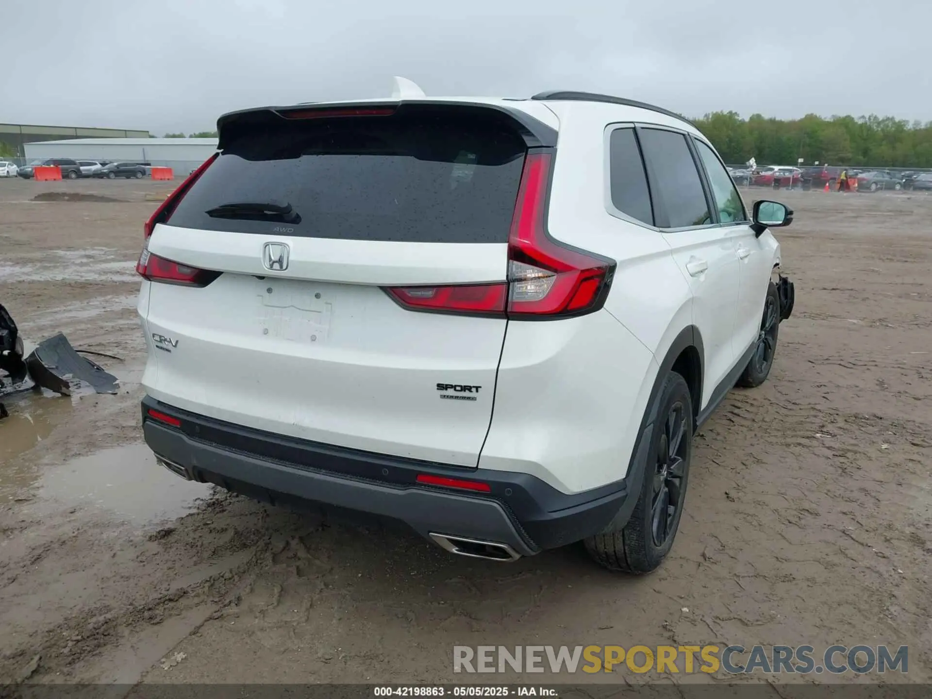 4 Photograph of a damaged car 2HKRS6H90PH804285 HONDA CR-V HYBRID 2023
