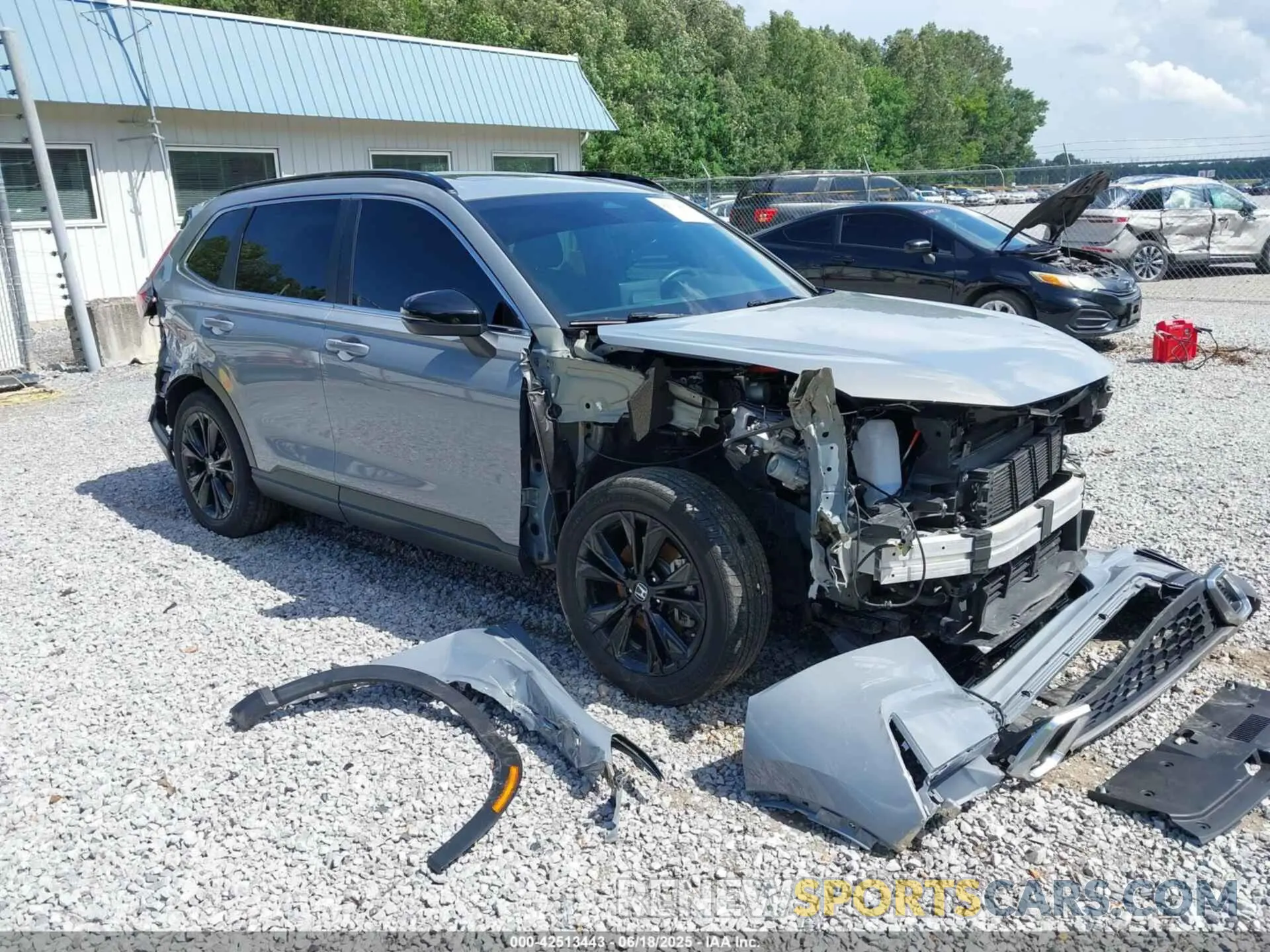 1 Photograph of a damaged car 2HKRS6H95PH800362 HONDA CR-V HYBRID 2023