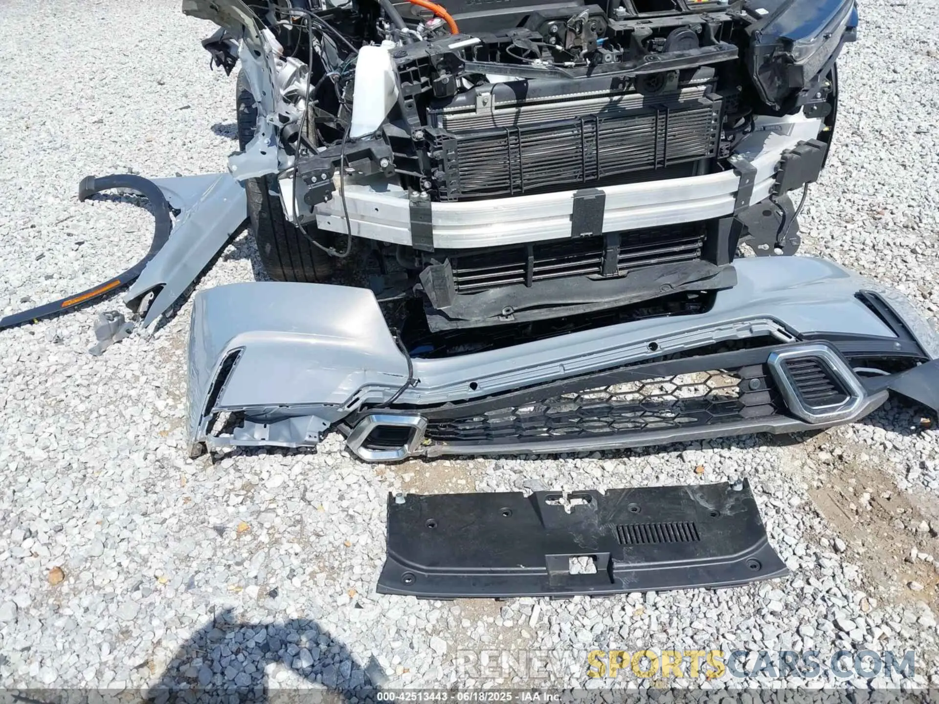 12 Photograph of a damaged car 2HKRS6H95PH800362 HONDA CR-V HYBRID 2023
