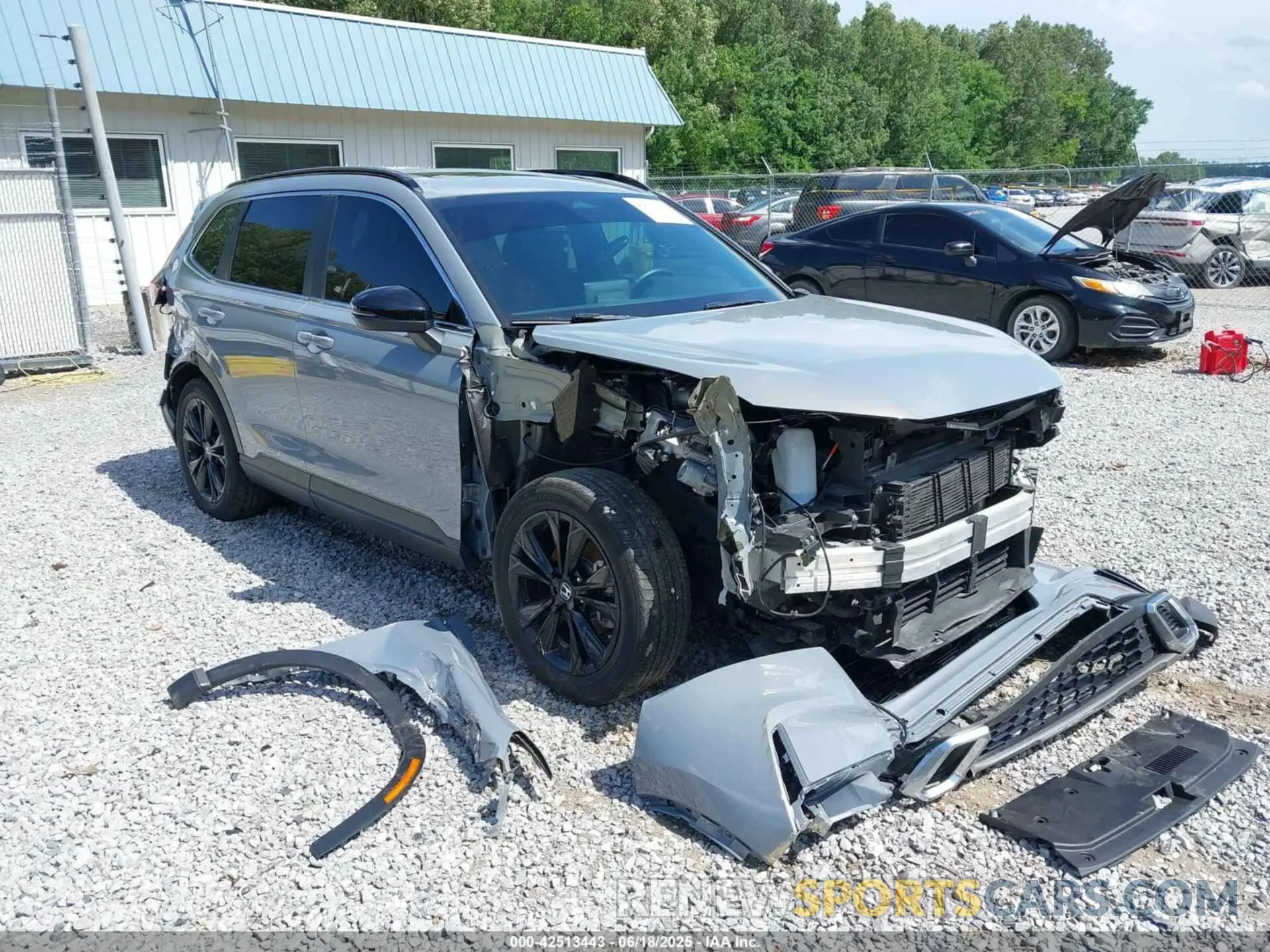 6 Photograph of a damaged car 2HKRS6H95PH800362 HONDA CR-V HYBRID 2023