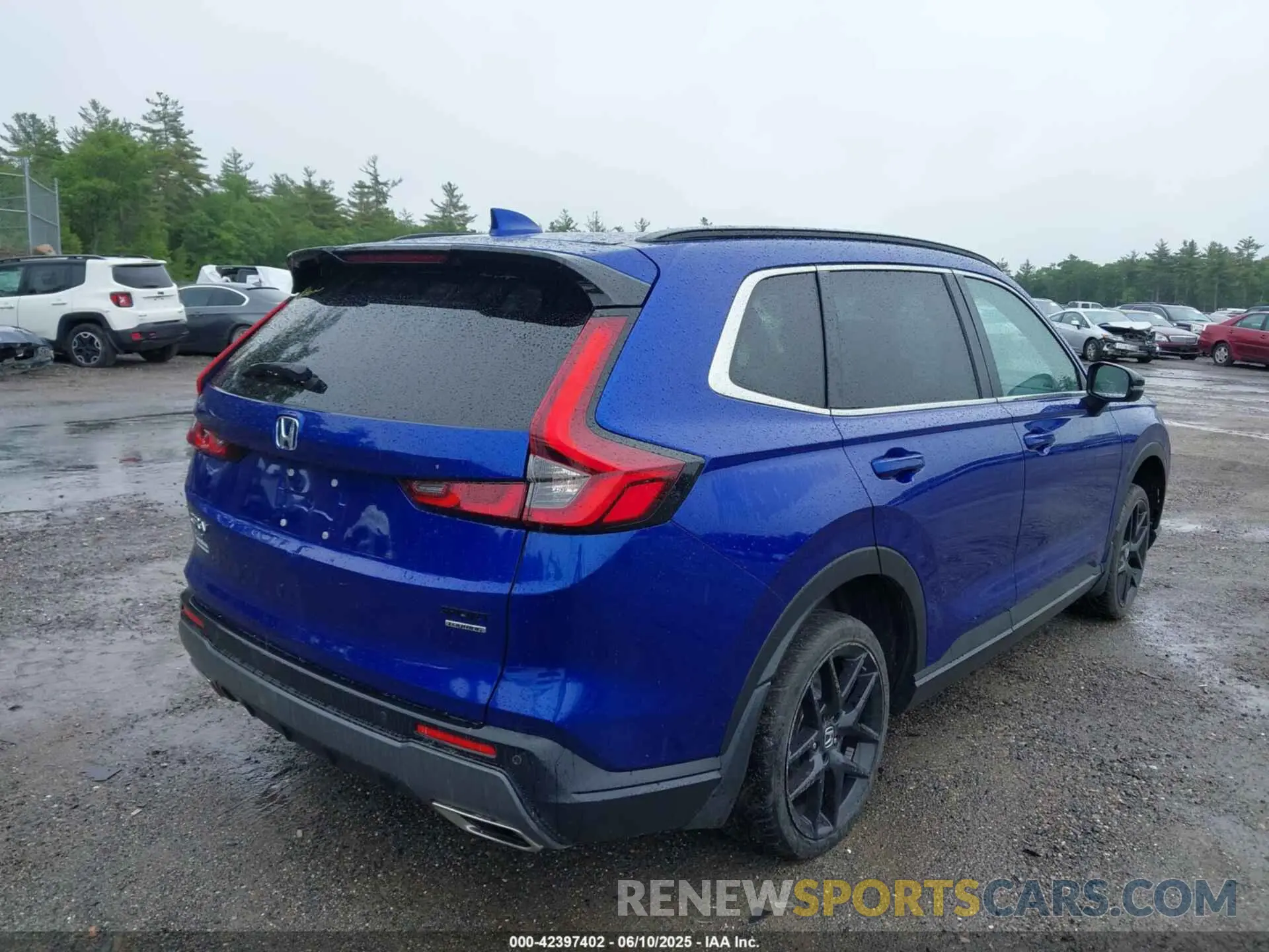 4 Photograph of a damaged car 2HKRS6H97PH805241 HONDA CR-V HYBRID 2023