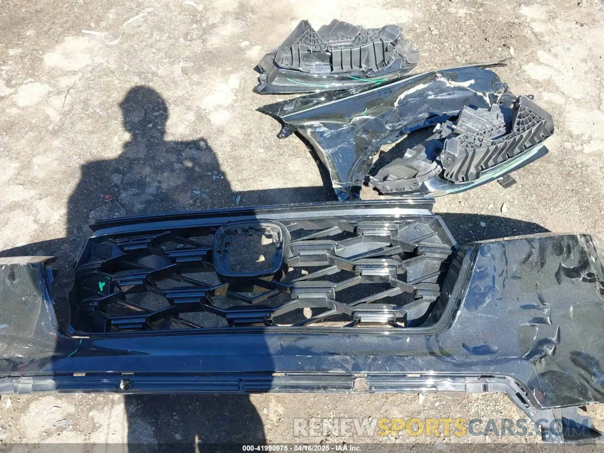 12 Photograph of a damaged car 5J6RS6H54PL000235 HONDA CR-V HYBRID 2023