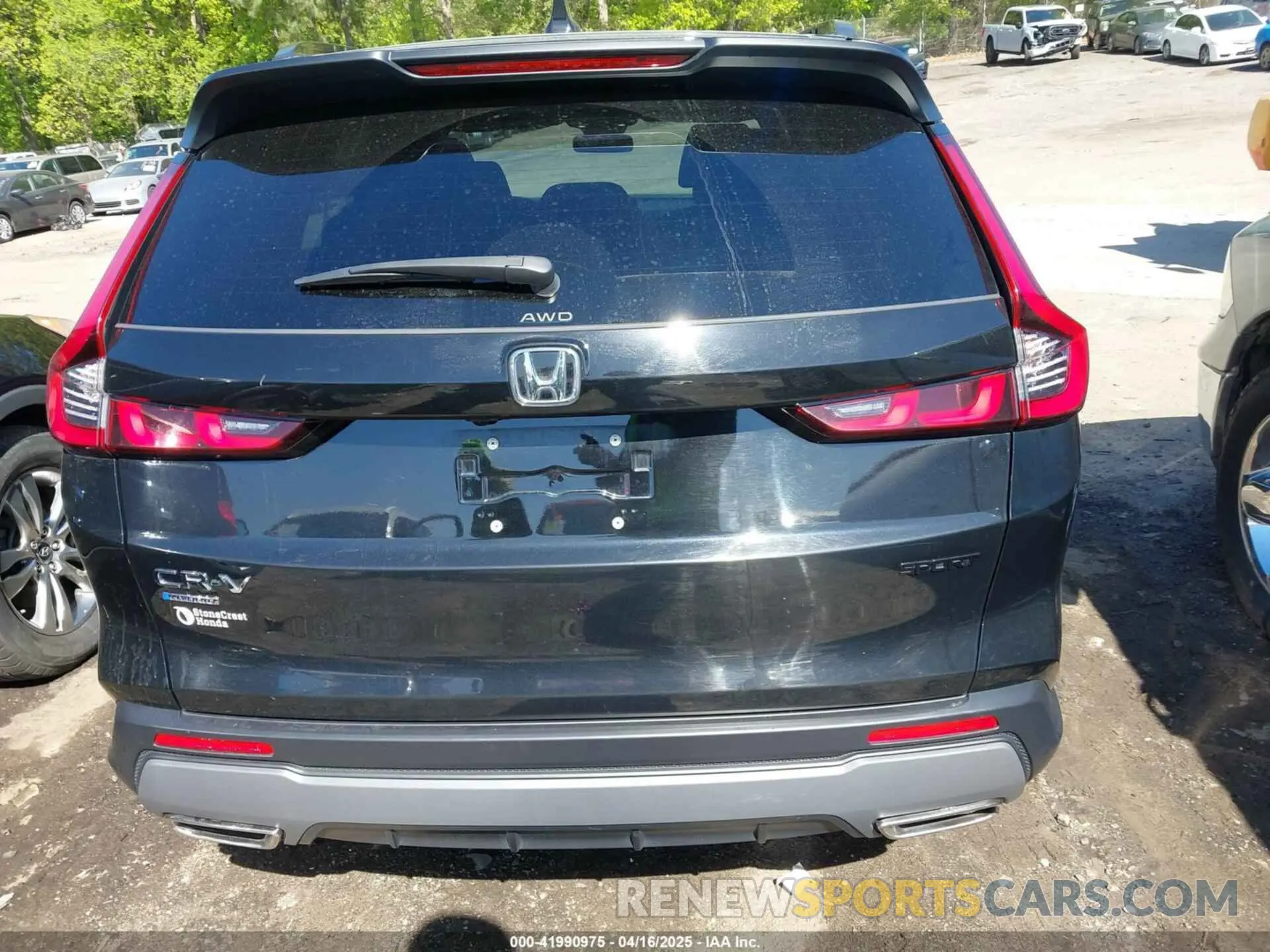 17 Photograph of a damaged car 5J6RS6H54PL000235 HONDA CR-V HYBRID 2023