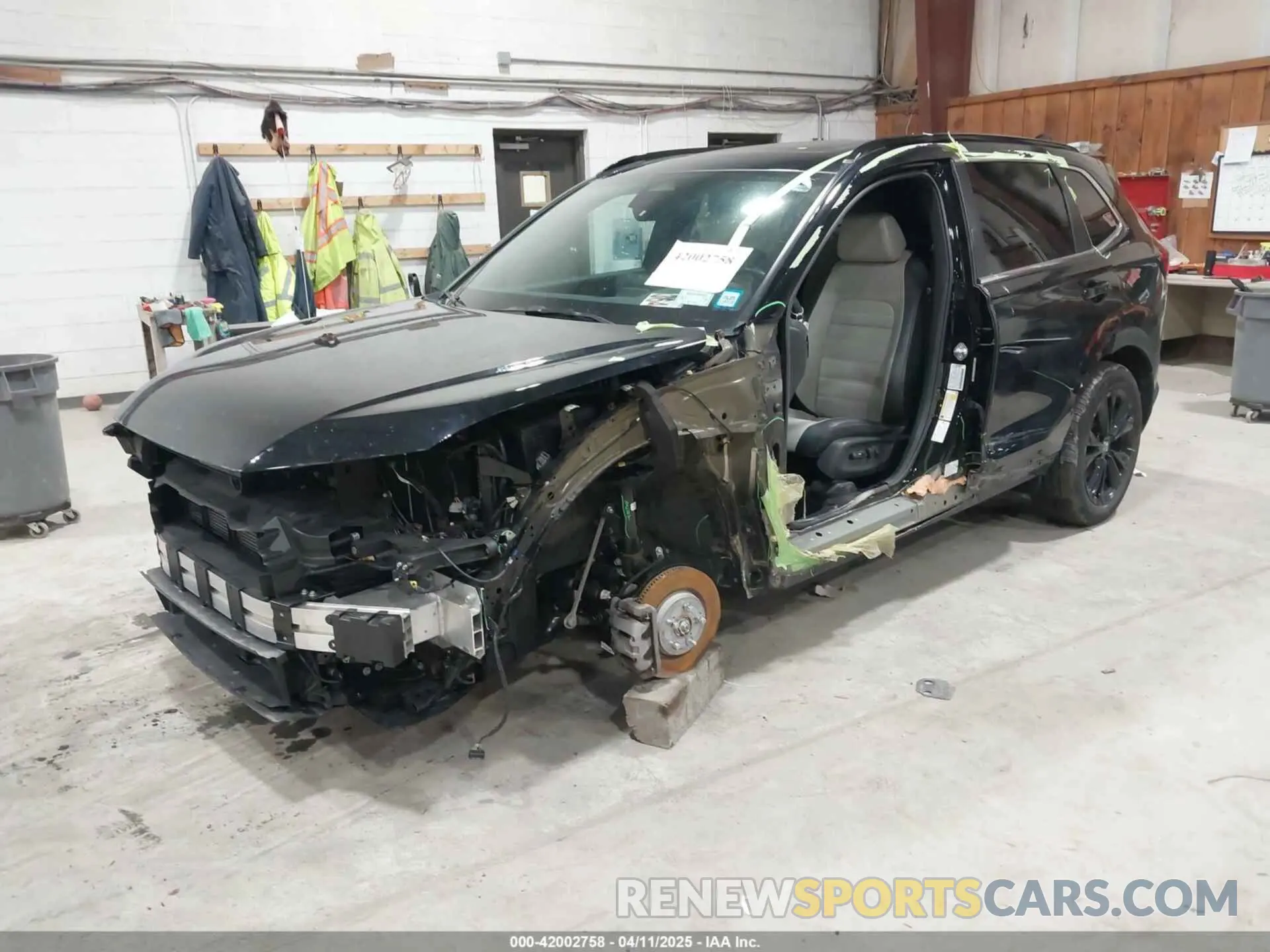 2 Photograph of a damaged car 5J6RS6H90PL008352 HONDA CR-V HYBRID 2023