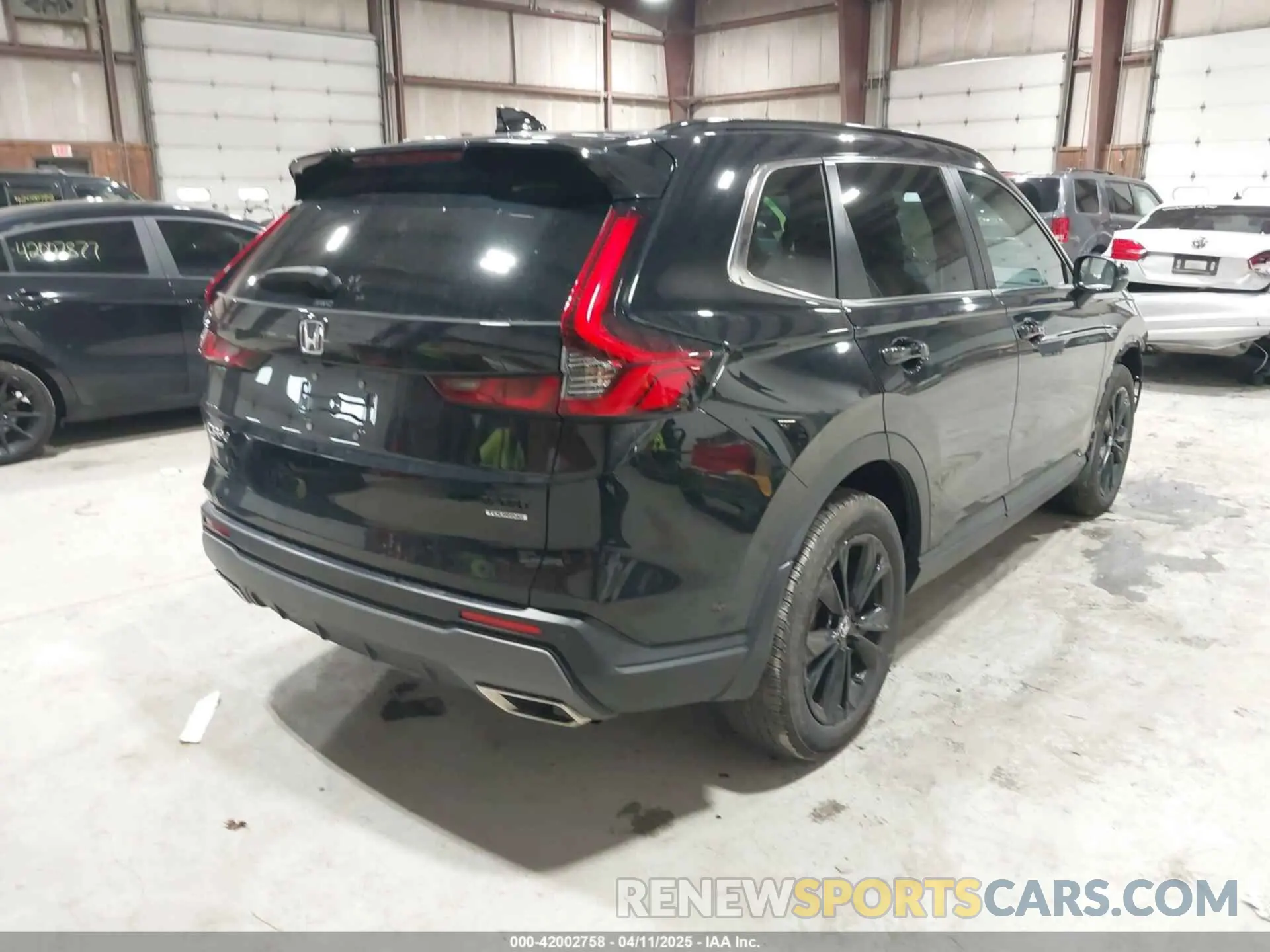 4 Photograph of a damaged car 5J6RS6H90PL008352 HONDA CR-V HYBRID 2023