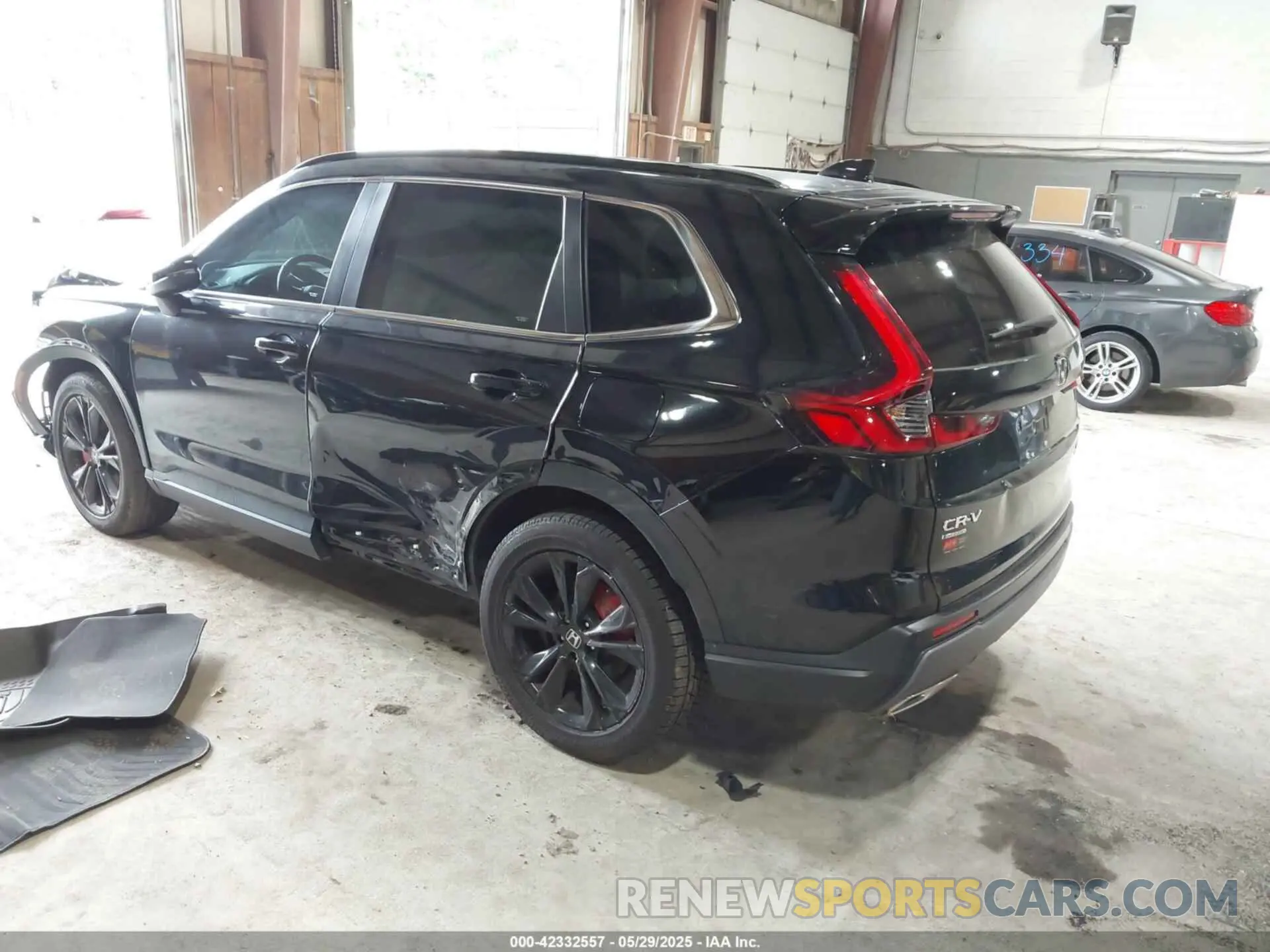 3 Photograph of a damaged car 5J6RS6H93PL008314 HONDA CR-V HYBRID 2023