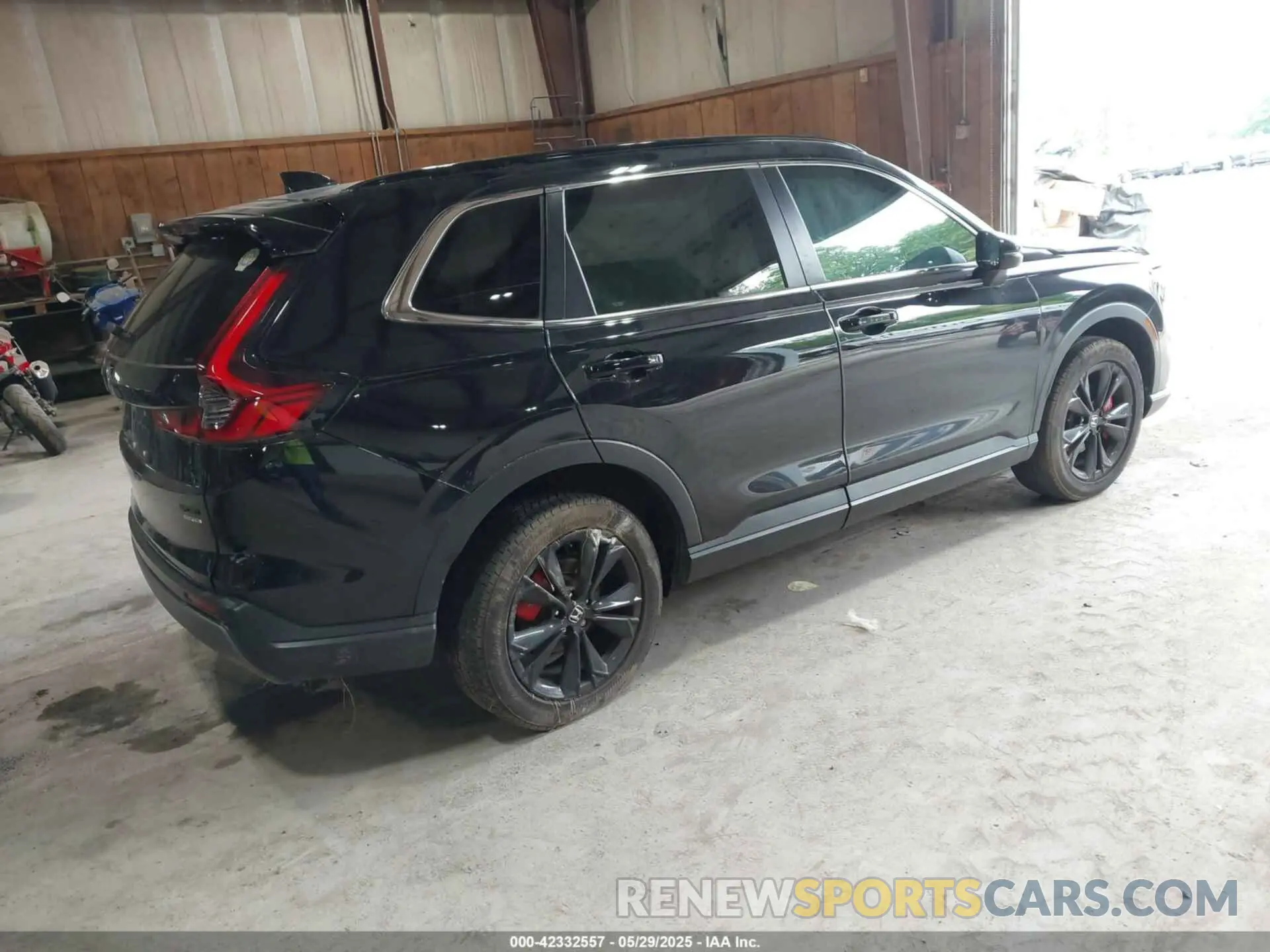 4 Photograph of a damaged car 5J6RS6H93PL008314 HONDA CR-V HYBRID 2023