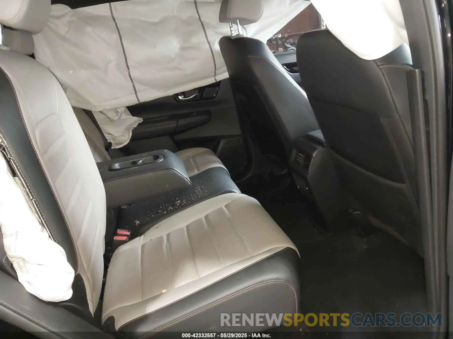 8 Photograph of a damaged car 5J6RS6H93PL008314 HONDA CR-V HYBRID 2023