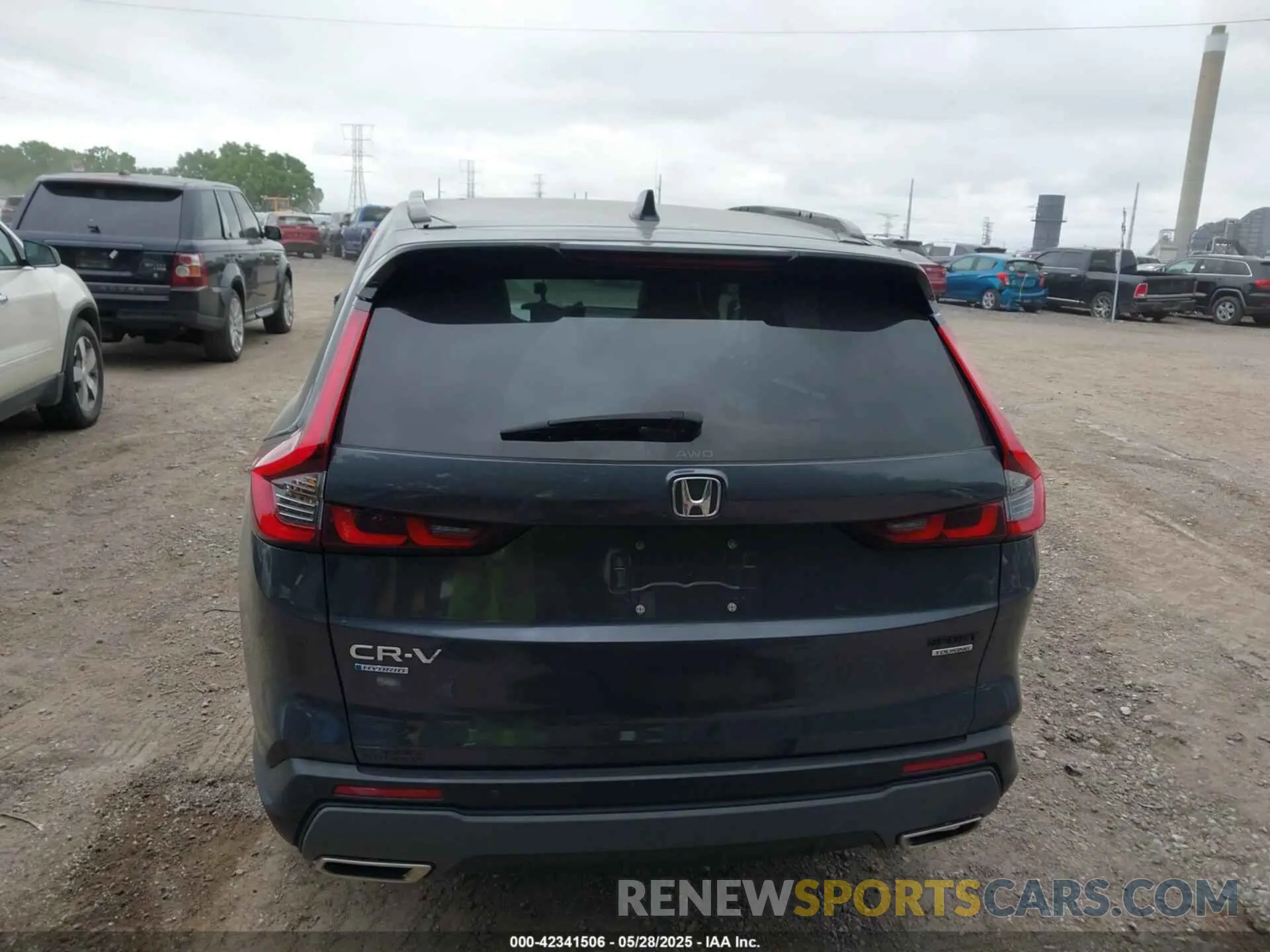16 Photograph of a damaged car 5J6RS6H95PL000375 HONDA CR-V HYBRID 2023