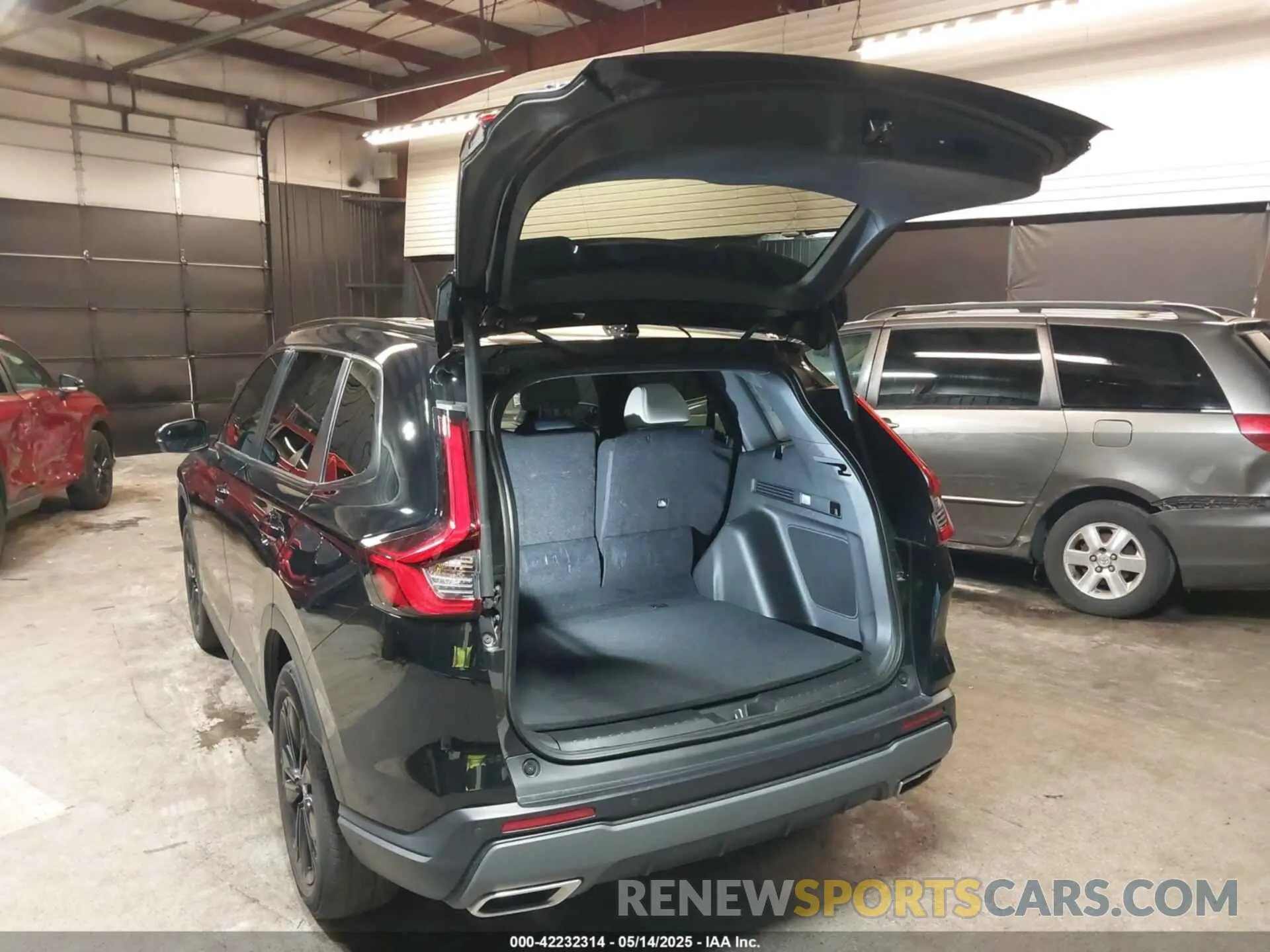 3 Photograph of a damaged car 5J6RS6H99PL001223 HONDA CR-V HYBRID 2023