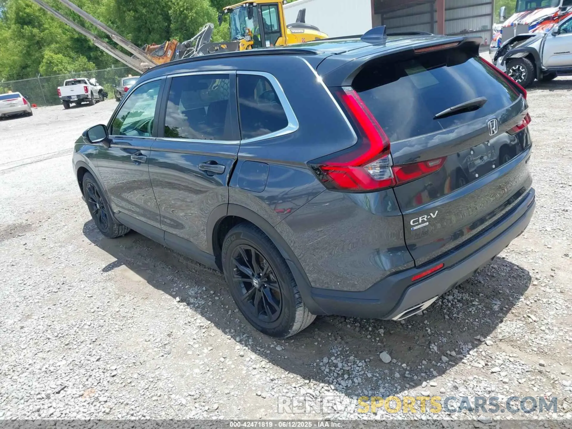 3 Photograph of a damaged car 7FARS5H54PE001747 HONDA CR-V HYBRID 2023