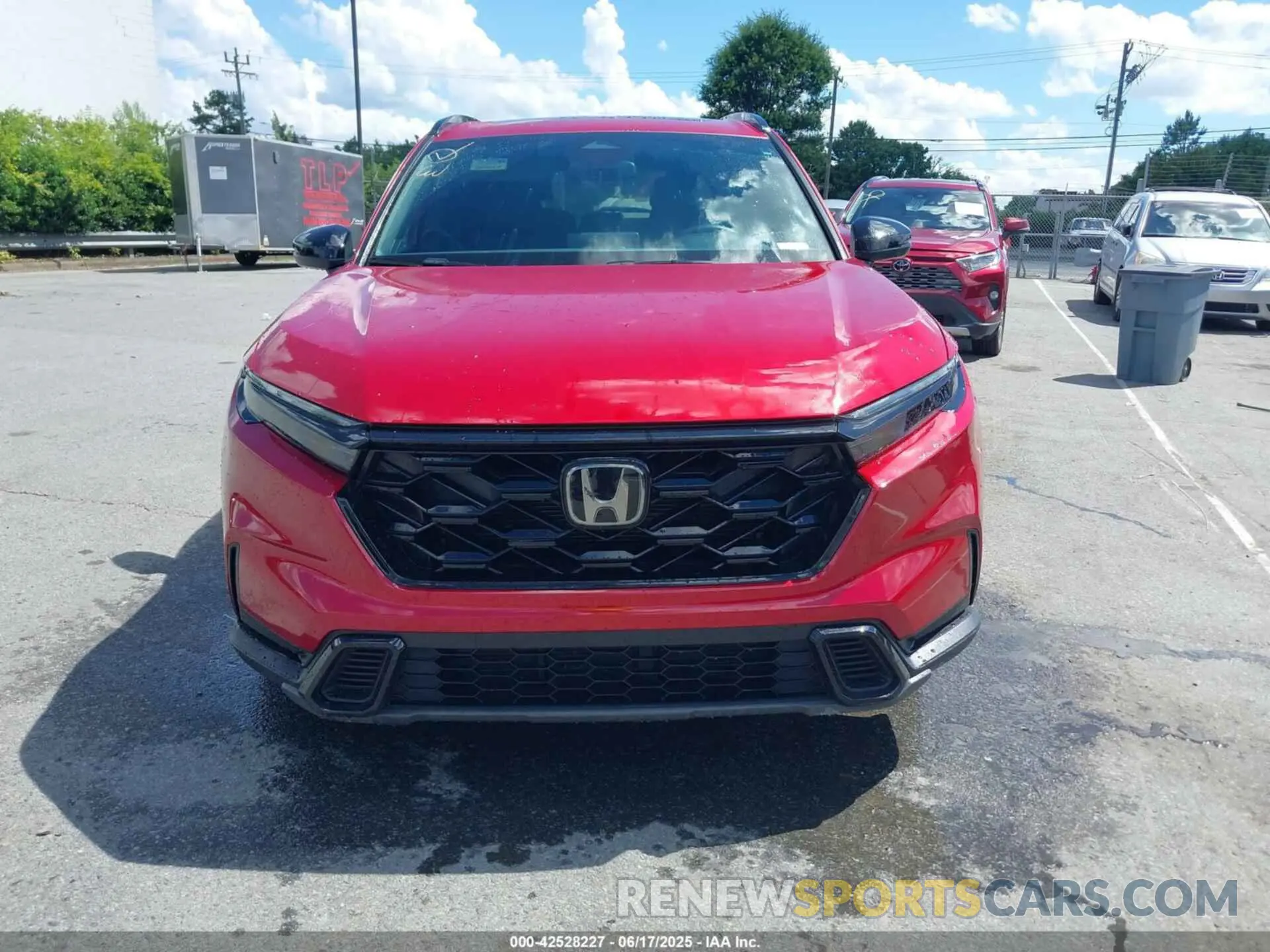 12 Photograph of a damaged car 7FARS5H58PE005509 HONDA CR-V HYBRID 2023