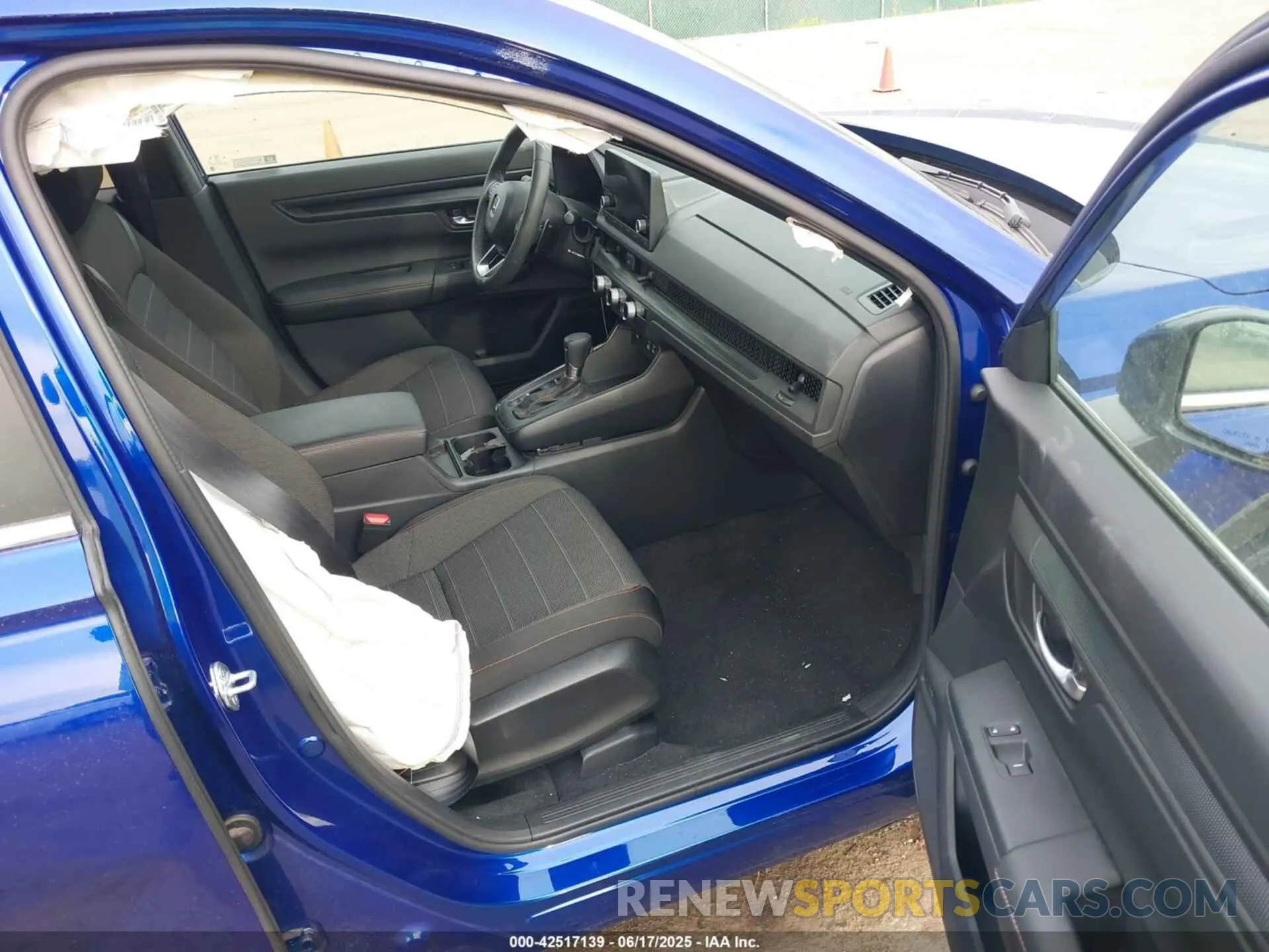 5 Photograph of a damaged car 7FARS6H55PE039526 HONDA CR-V HYBRID 2023