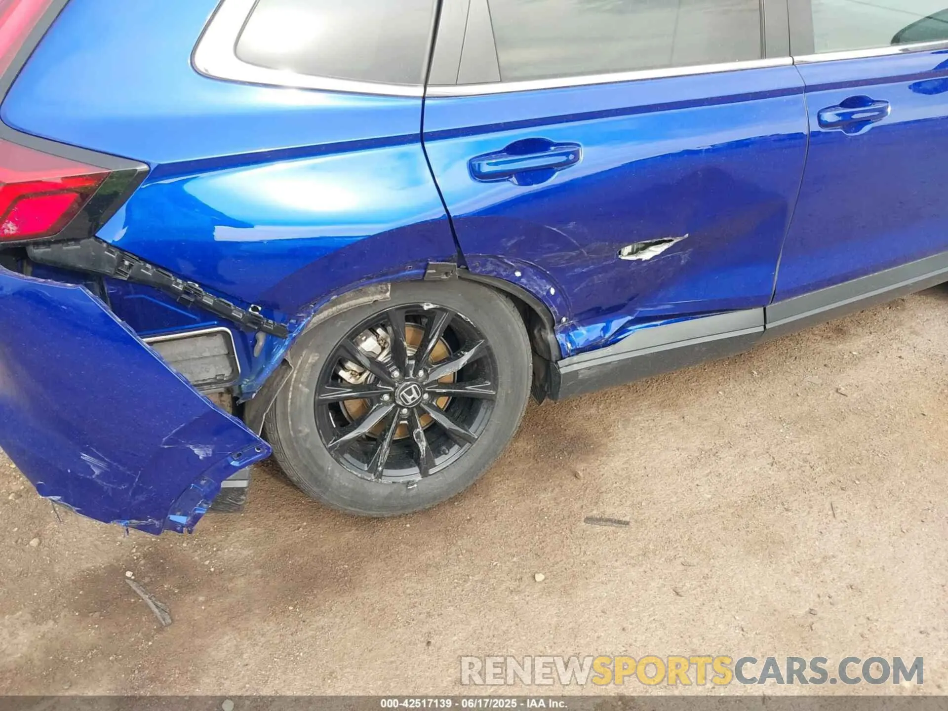 6 Photograph of a damaged car 7FARS6H55PE039526 HONDA CR-V HYBRID 2023