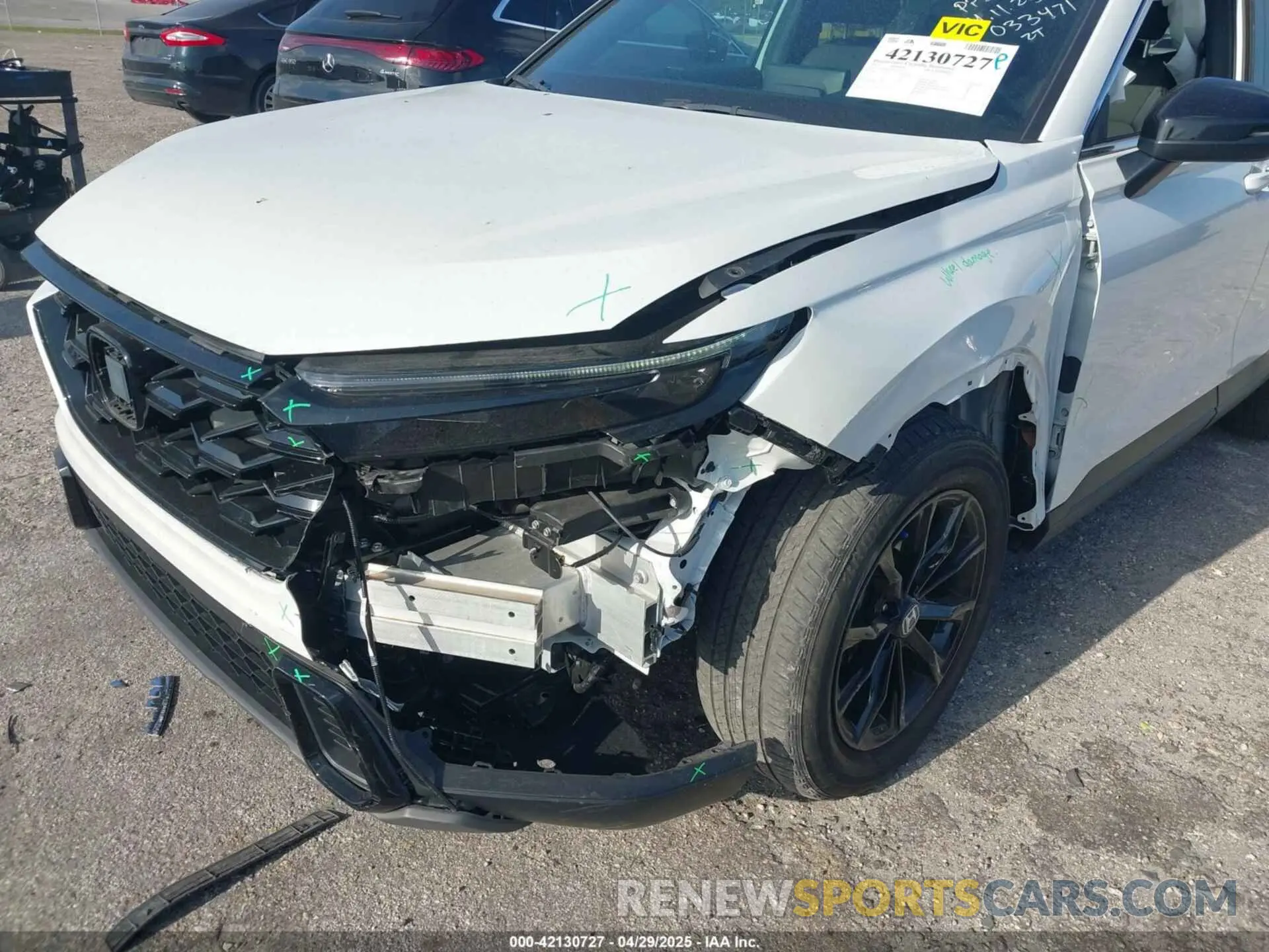 6 Photograph of a damaged car 7FARS6H59PE033471 HONDA CR-V HYBRID 2023