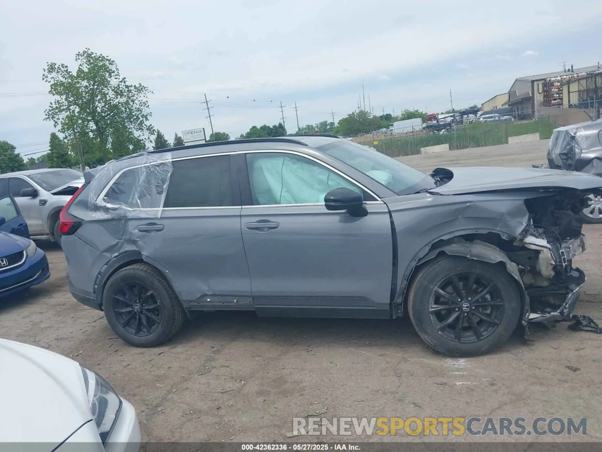 13 Photograph of a damaged car 7FARS6H5XPE030496 HONDA CR-V HYBRID 2023