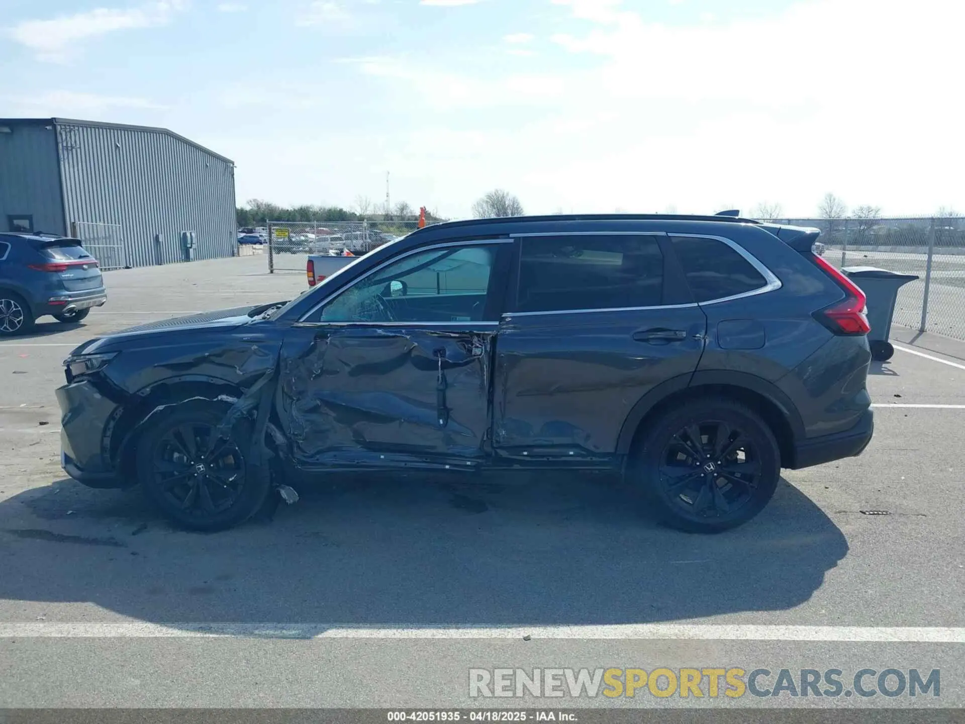 14 Photograph of a damaged car 7FARS6H93PE006883 HONDA CR-V HYBRID 2023