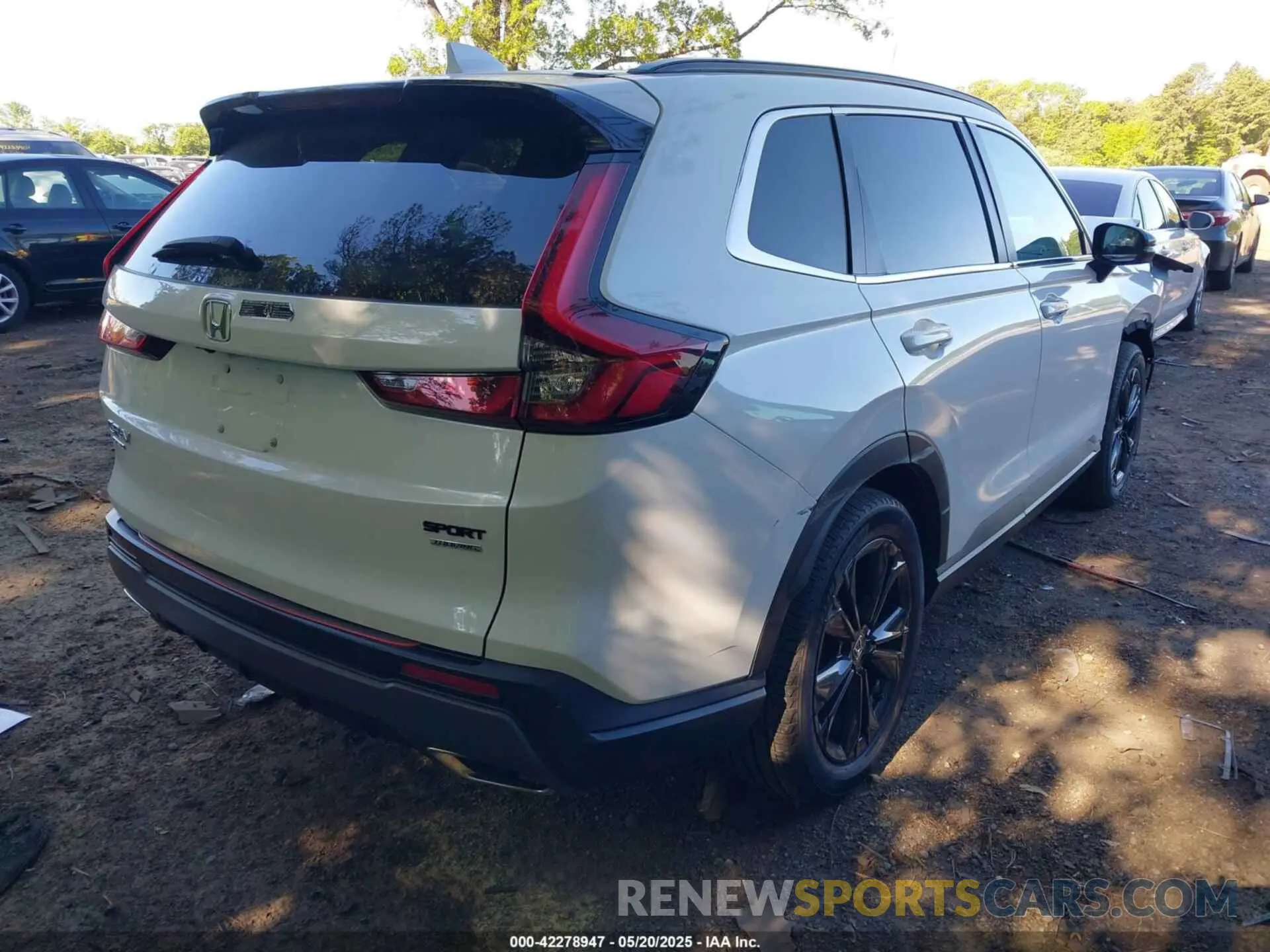 4 Photograph of a damaged car 7FARS6H94PE036023 HONDA CR-V HYBRID 2023