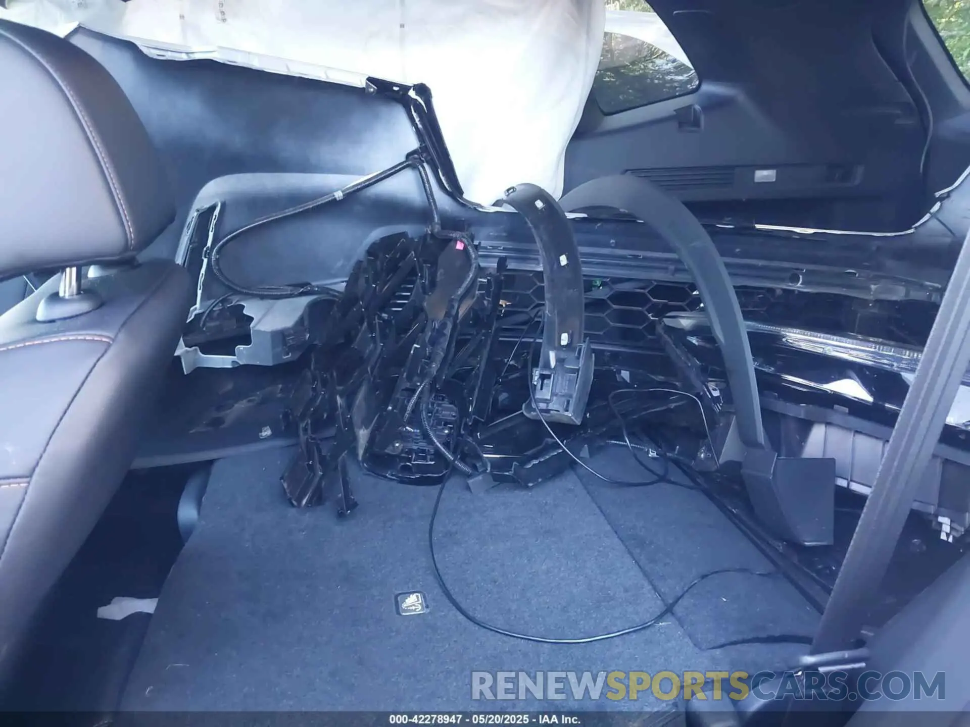 8 Photograph of a damaged car 7FARS6H94PE036023 HONDA CR-V HYBRID 2023