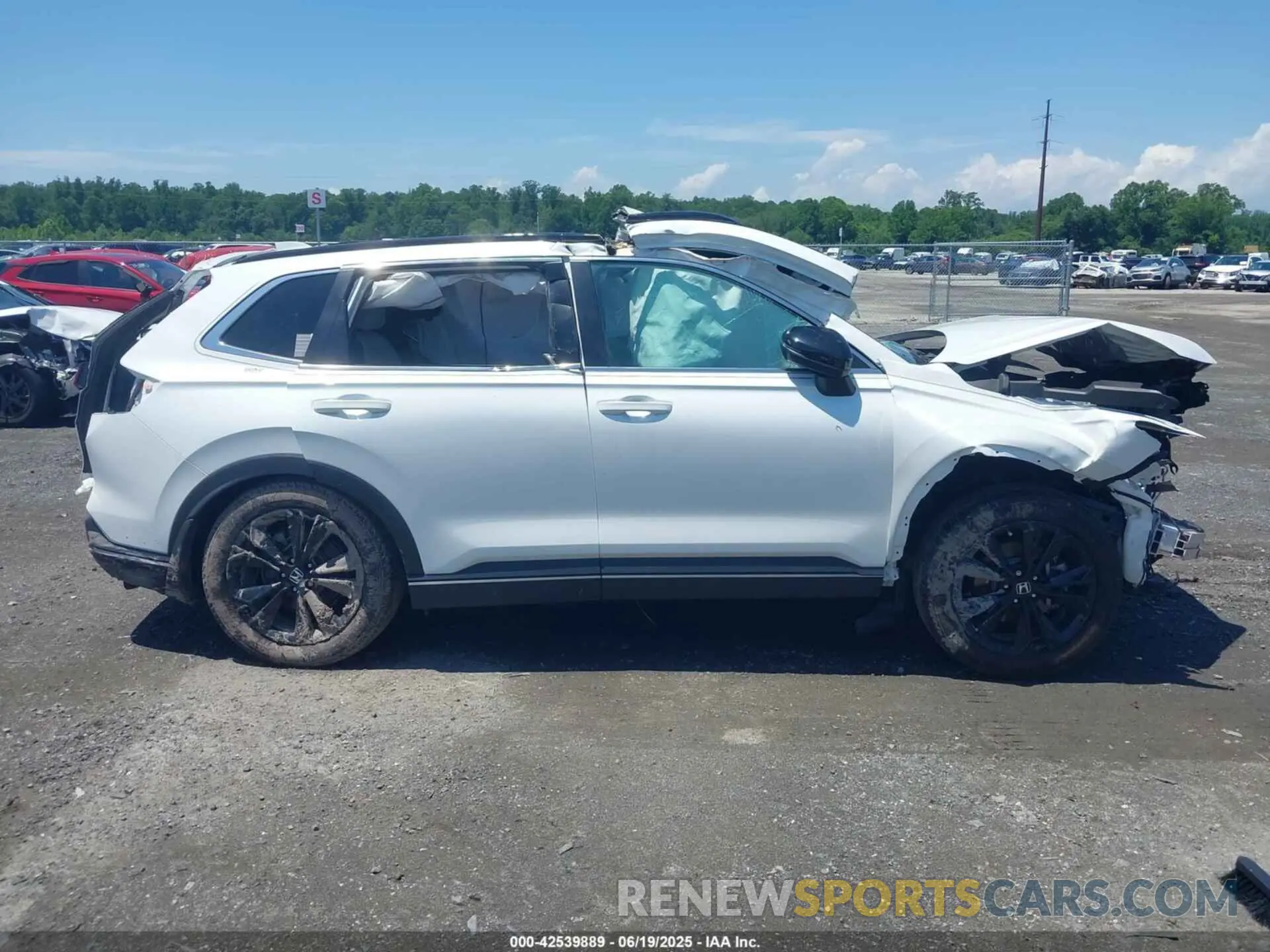12 Photograph of a damaged car 7FARS6H95PE009784 HONDA CR-V HYBRID 2023