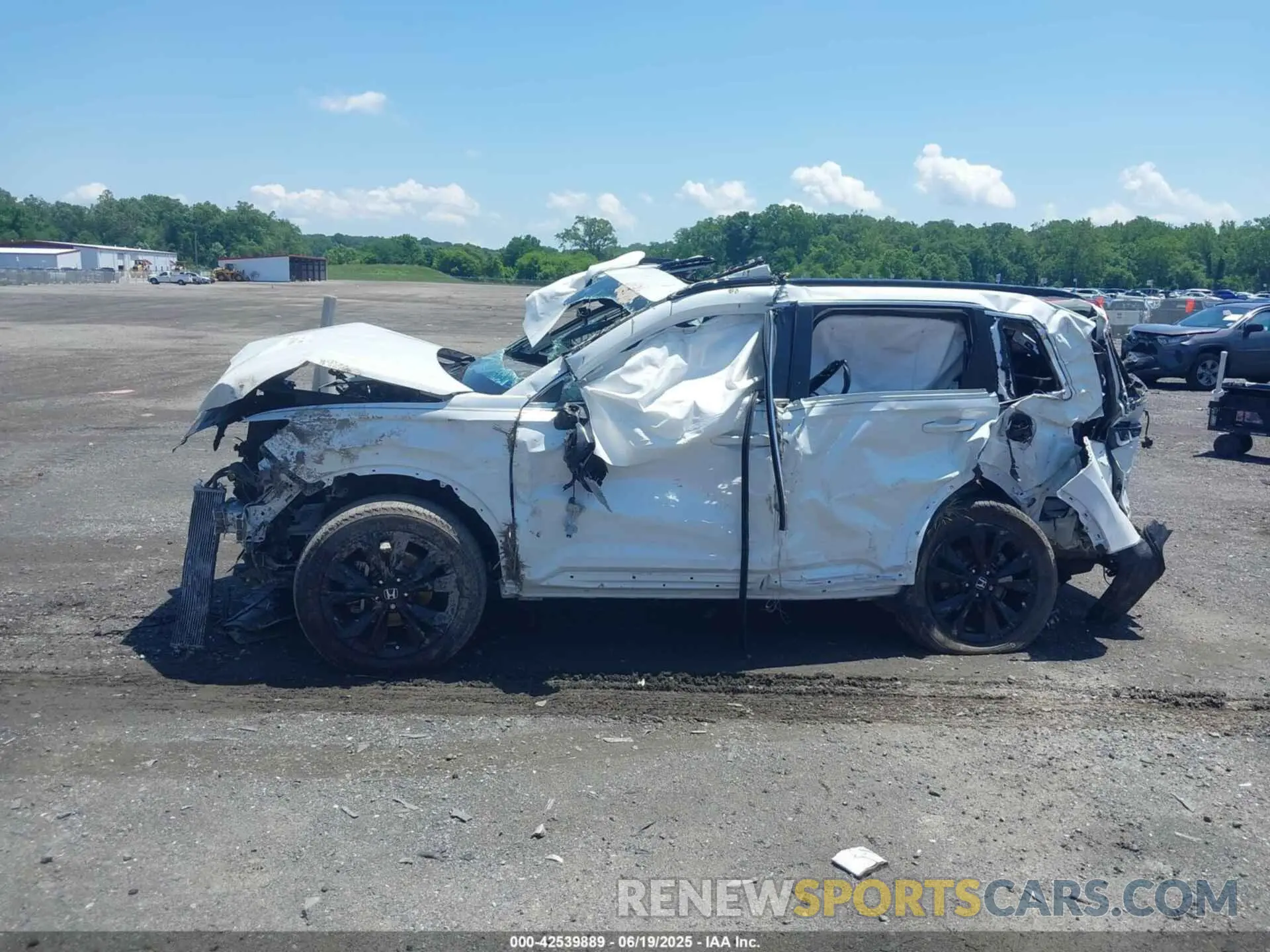 13 Photograph of a damaged car 7FARS6H95PE009784 HONDA CR-V HYBRID 2023