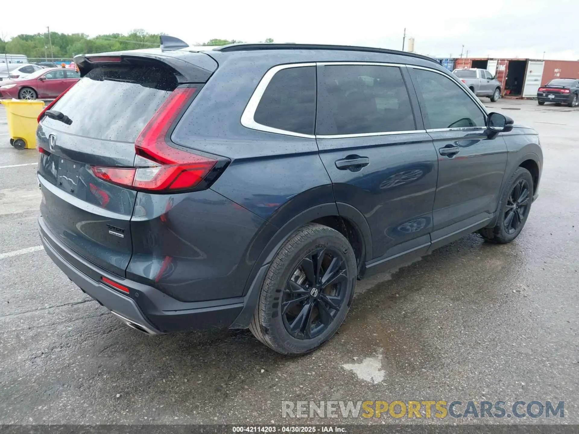 4 Photograph of a damaged car 7FARS6H95PE010773 HONDA CR-V HYBRID 2023
