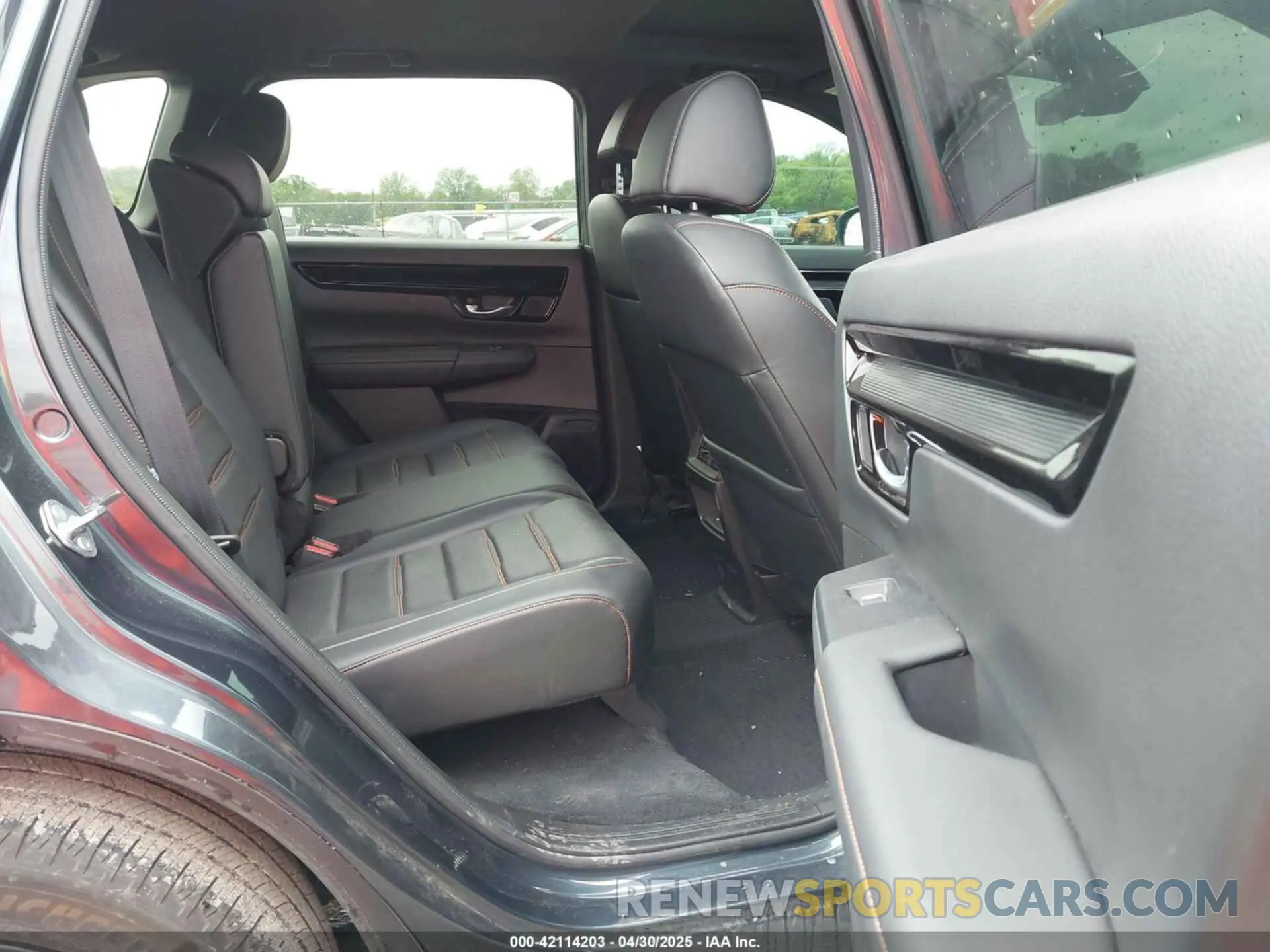 8 Photograph of a damaged car 7FARS6H95PE010773 HONDA CR-V HYBRID 2023