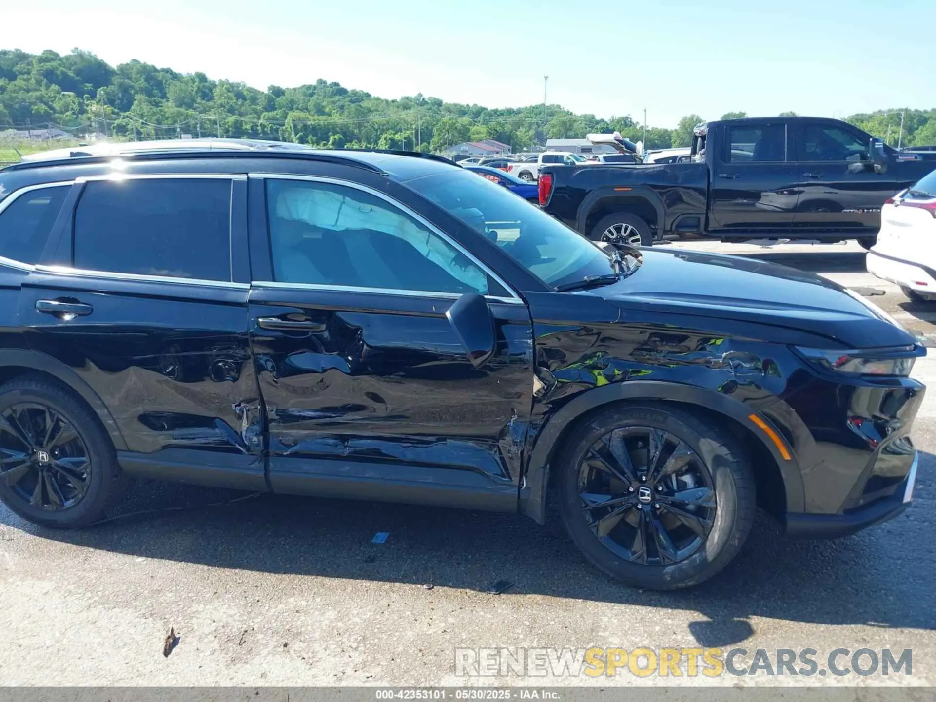 6 Photograph of a damaged car 7FARS6H96PE036332 HONDA CR-V HYBRID 2023
