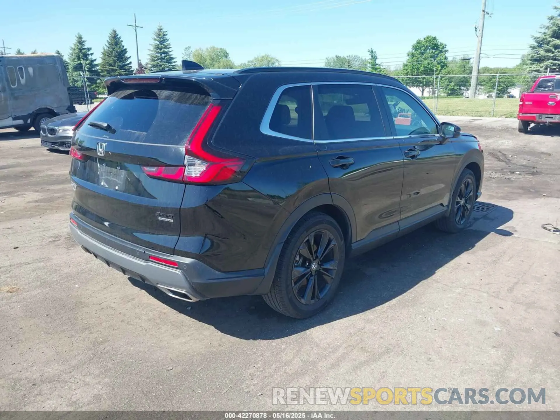 4 Photograph of a damaged car 7FARS6H96PE036542 HONDA CR-V HYBRID 2023