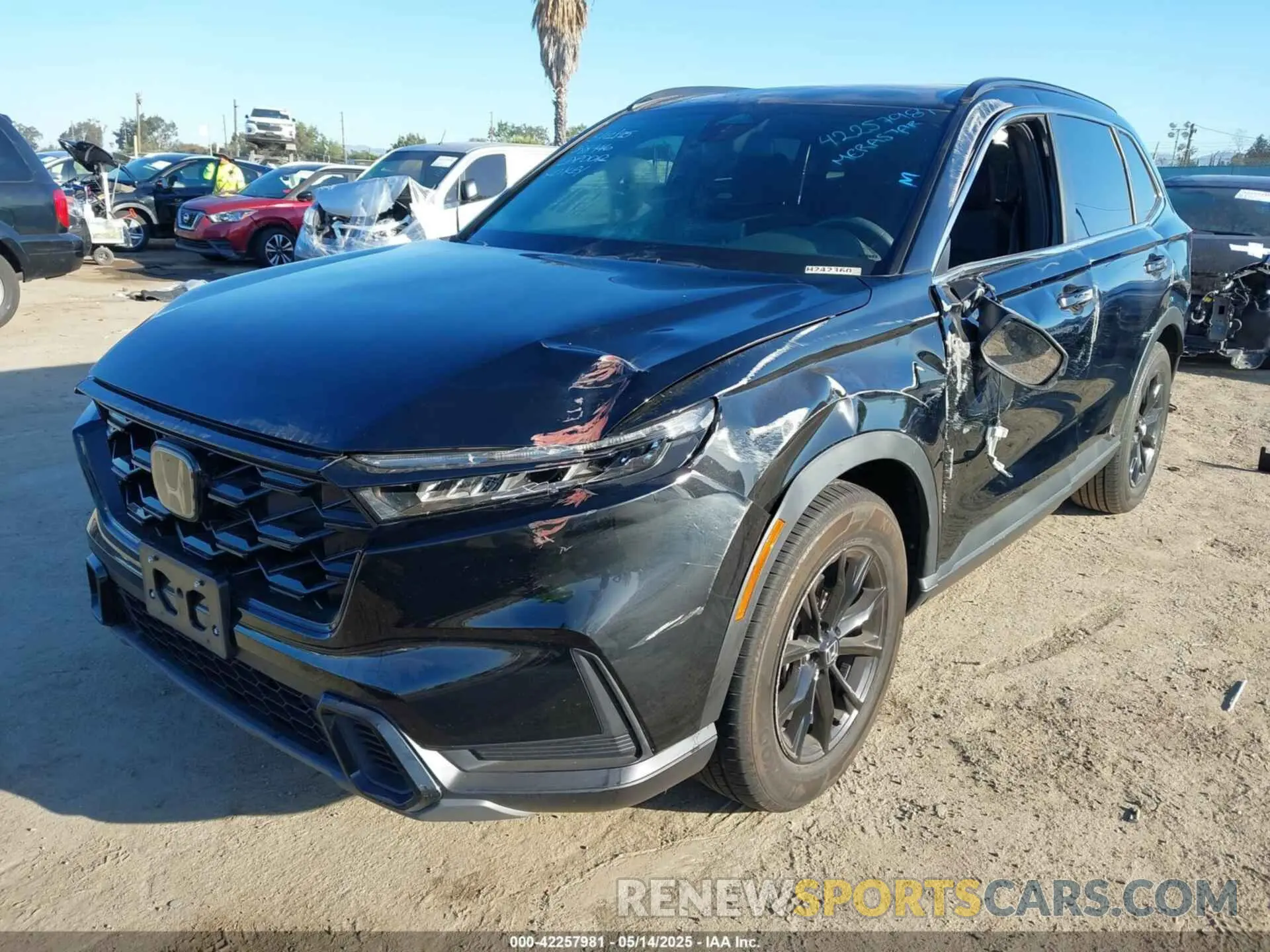 2 Photograph of a damaged car 2HKRS6H58RH805801 HONDA CR-V HYBRID 2024