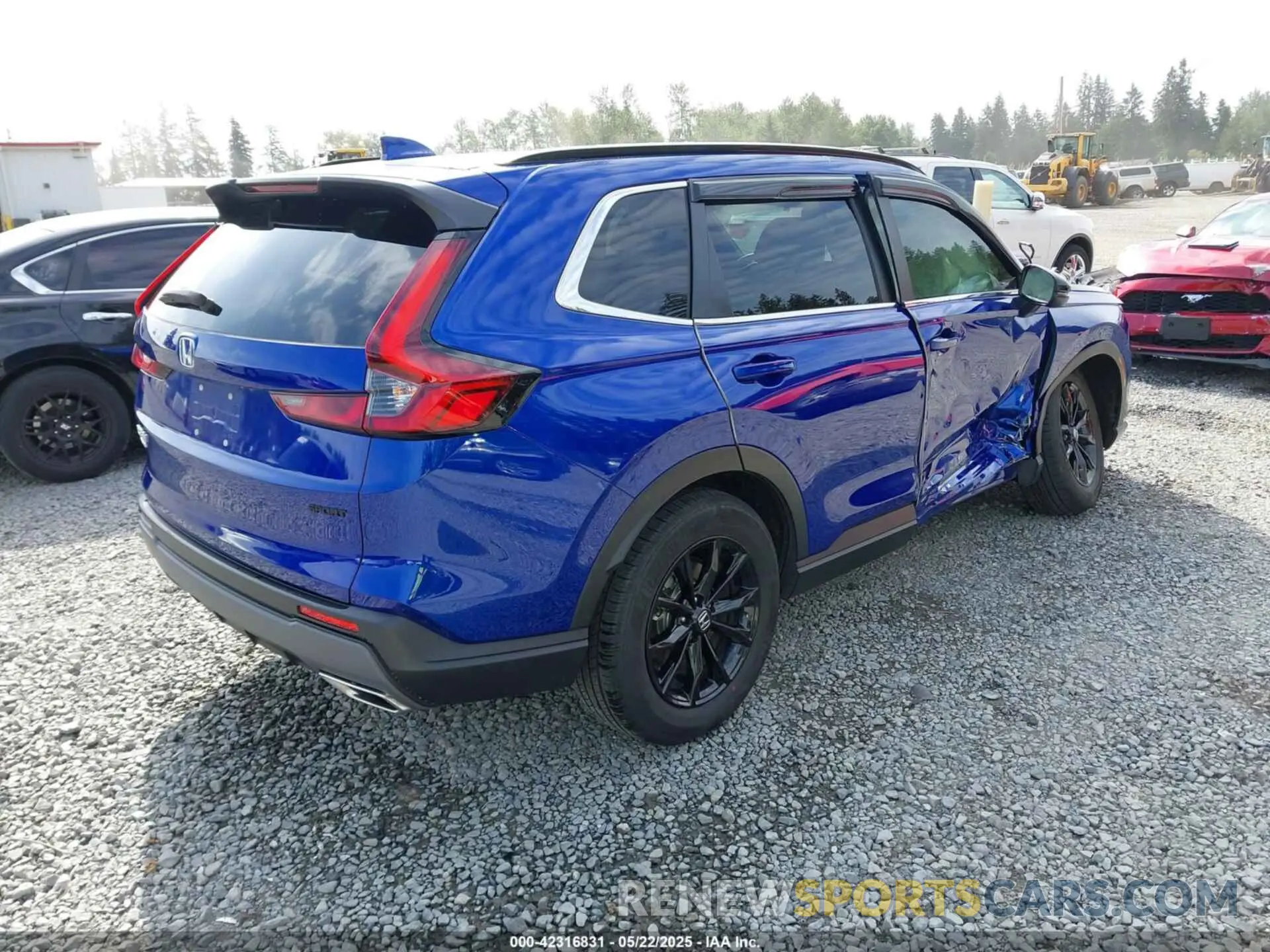 4 Photograph of a damaged car 2HKRS6H59RH806438 HONDA CR-V HYBRID 2024