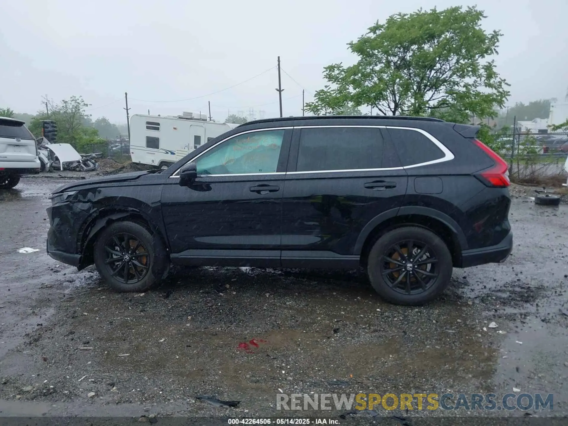 13 Photograph of a damaged car 2HKRS6H59RH807735 HONDA CR-V HYBRID 2024