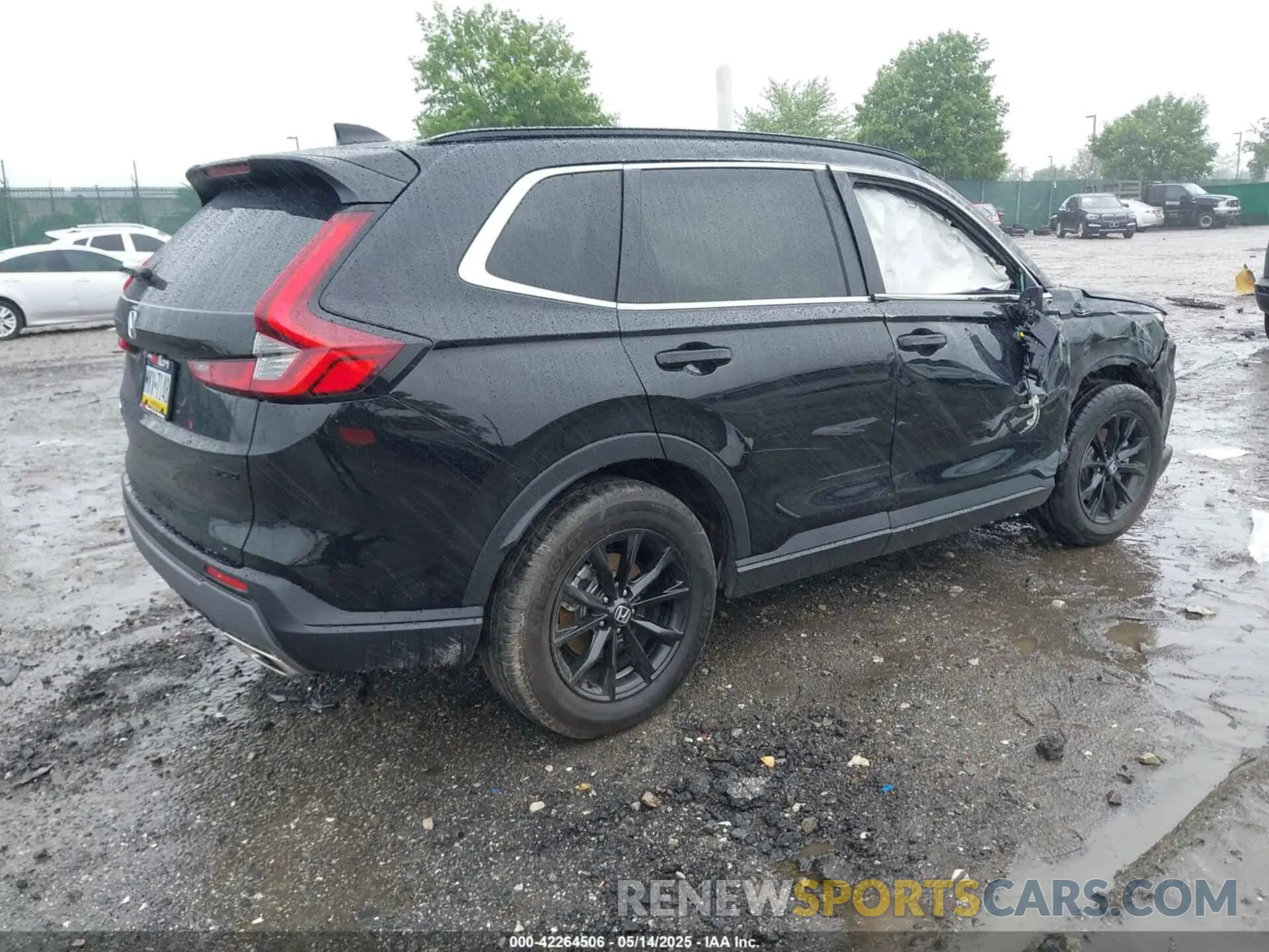 4 Photograph of a damaged car 2HKRS6H59RH807735 HONDA CR-V HYBRID 2024