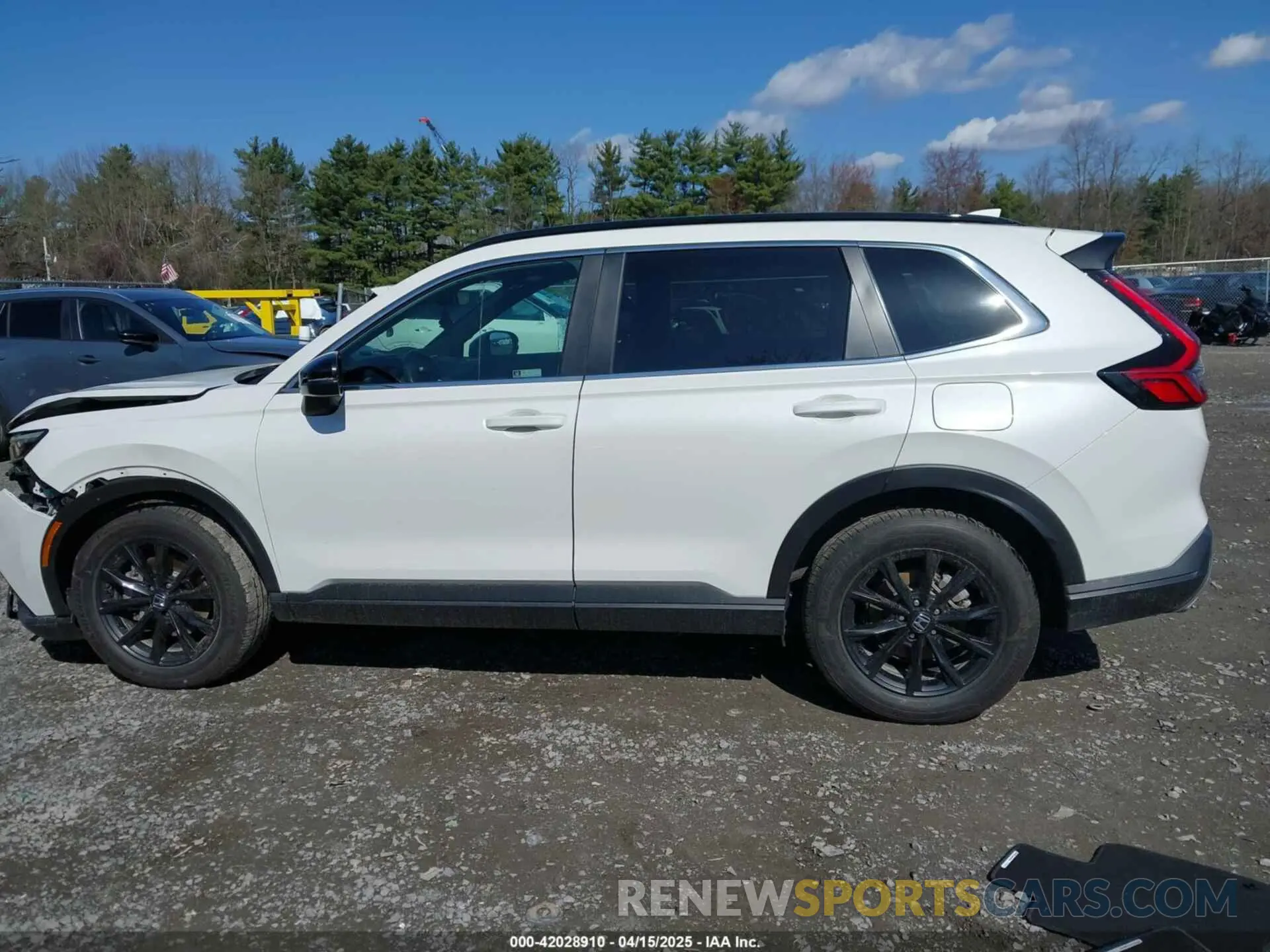 14 Photograph of a damaged car 2HKRS6H89RH810368 HONDA CR-V HYBRID 2024